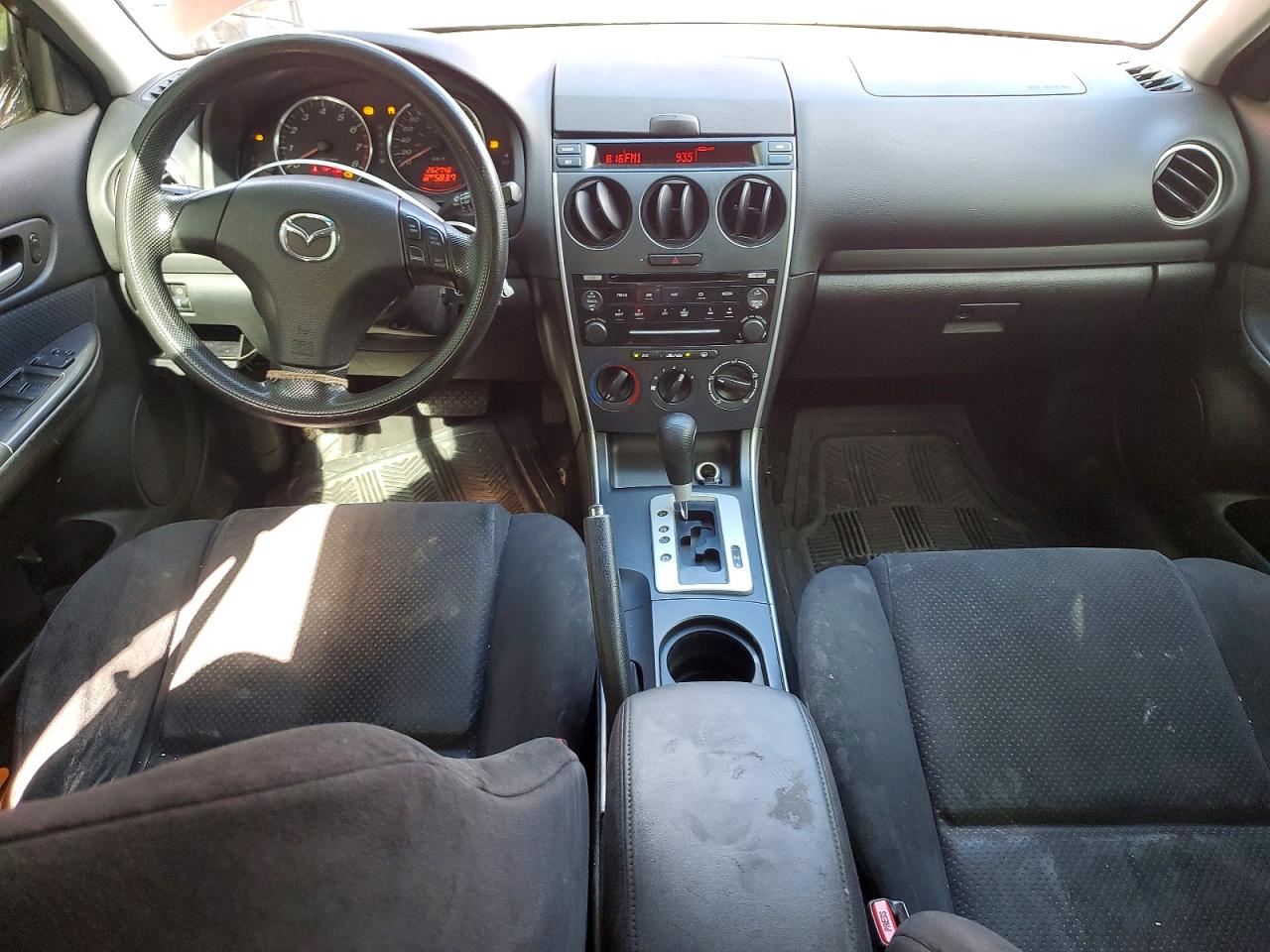 2007 Mazda 6 I Red vin: 1YVHP80C375M61840