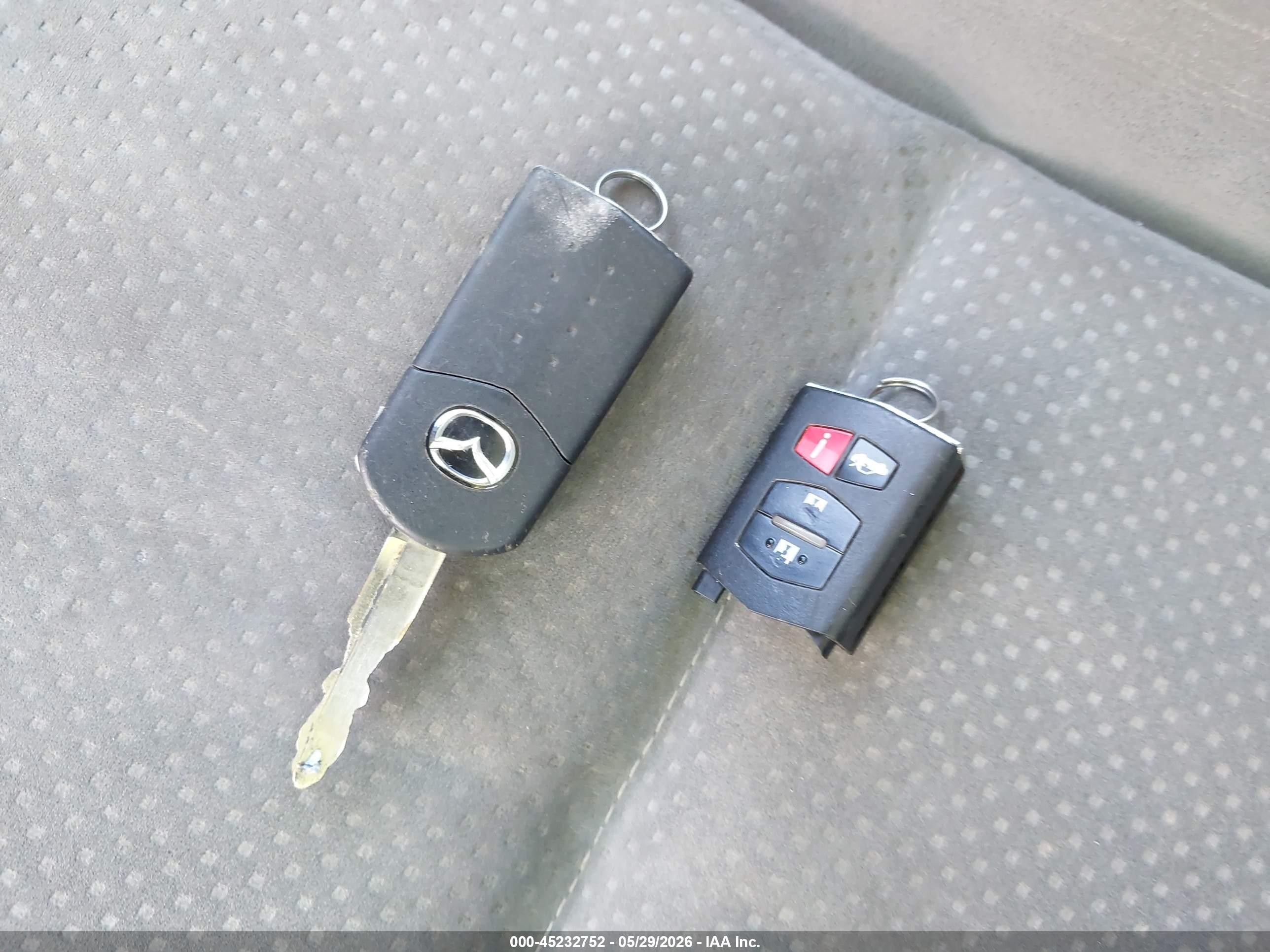 2008 Mazda Mazda6 I Sport Ve Серебряный vin: 1YVHP80C385M05799