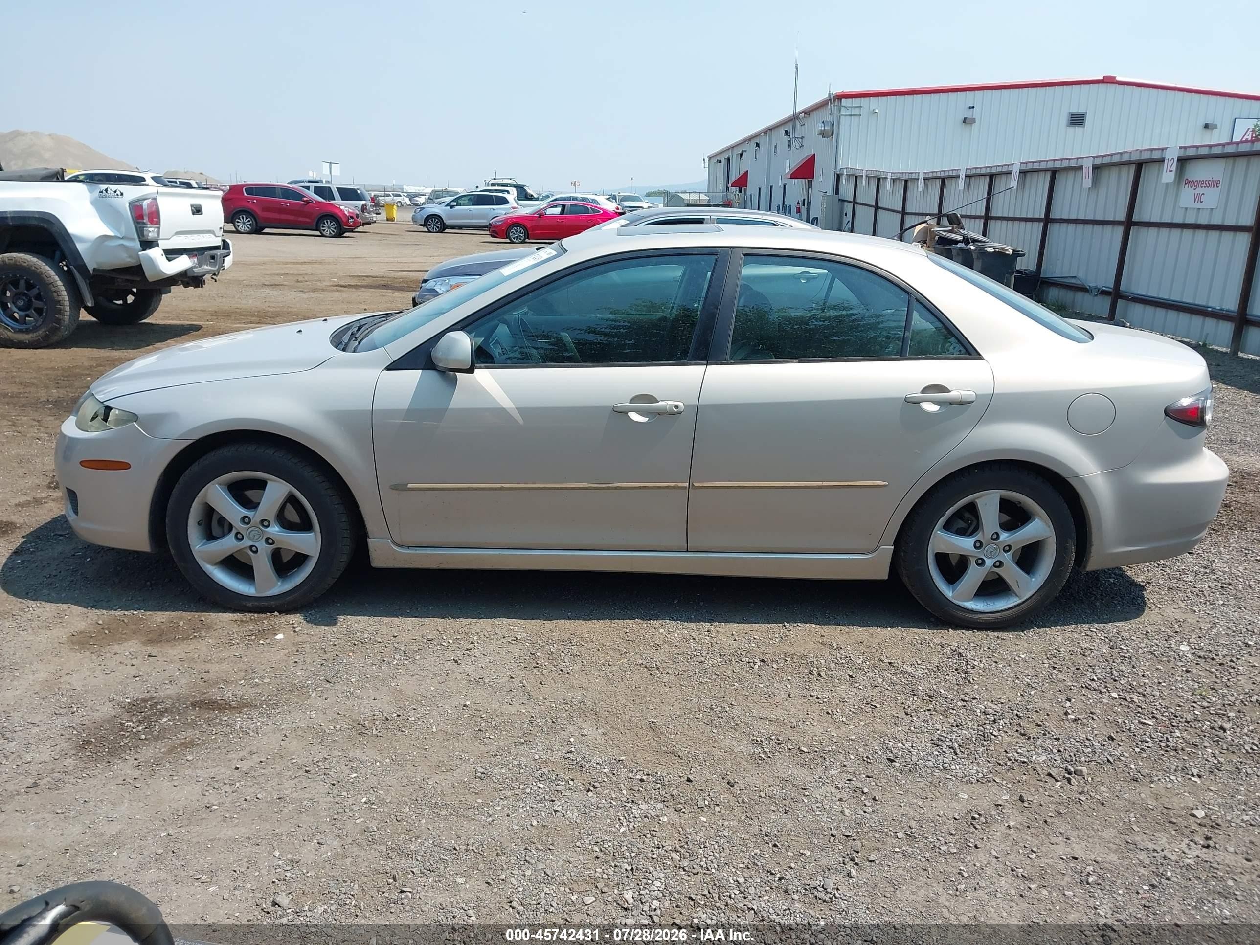 2008 Mazda Mazda6 I Touring Tan vin: 1YVHP80C485M40657
