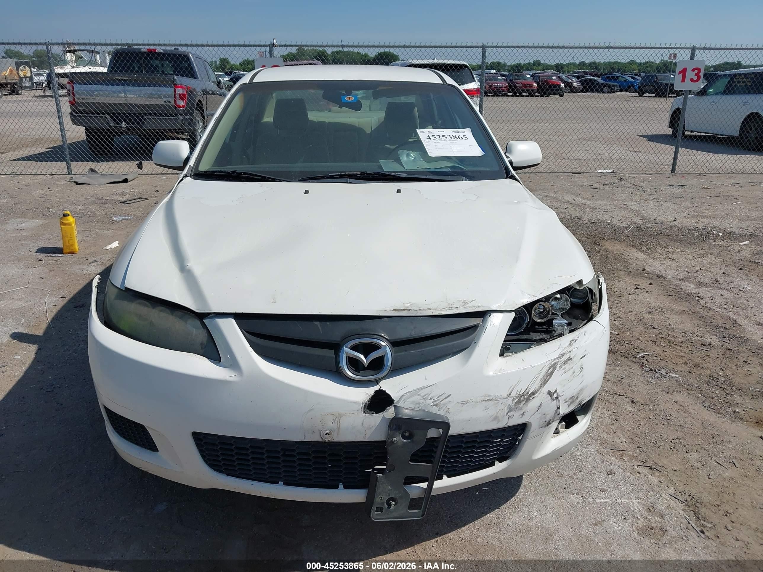 2007 Mazda Mazda6 I Sport Ve Белый vin: 1YVHP80C675M04693