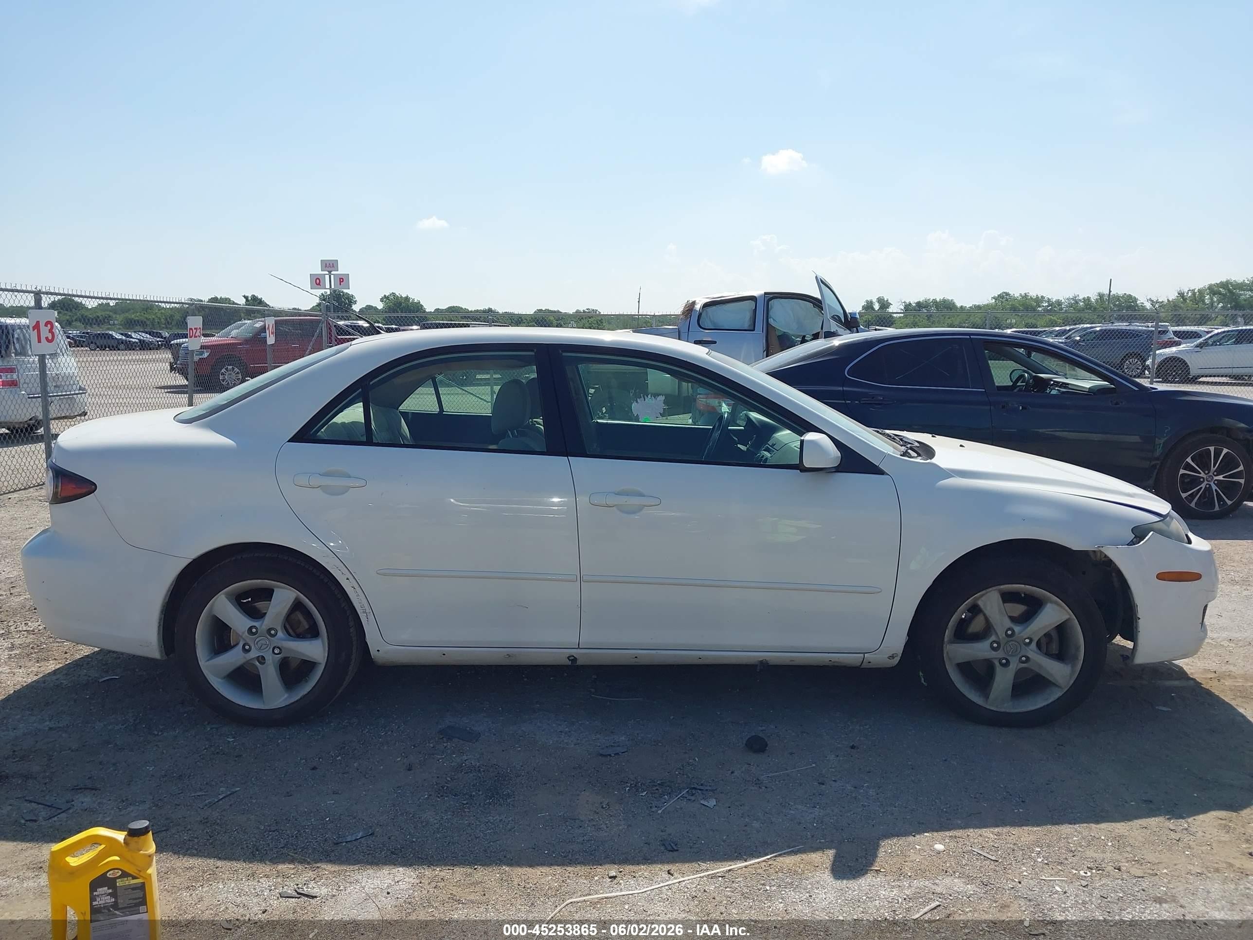 2007 Mazda Mazda6 I Sport Ve Белый vin: 1YVHP80C675M04693
