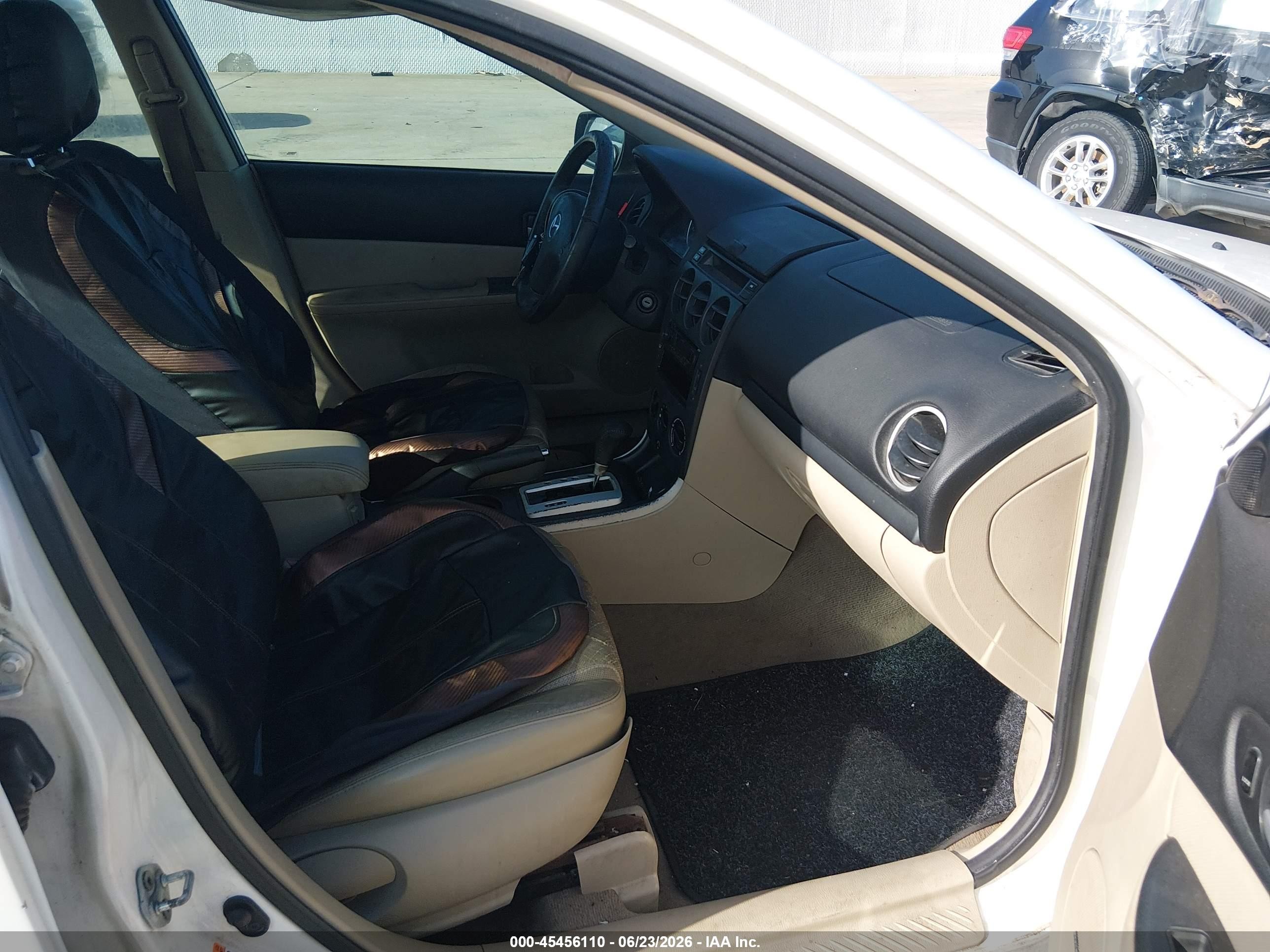 2008 Mazda Mazda6 I Touring White vin: 1YVHP80C685M41096