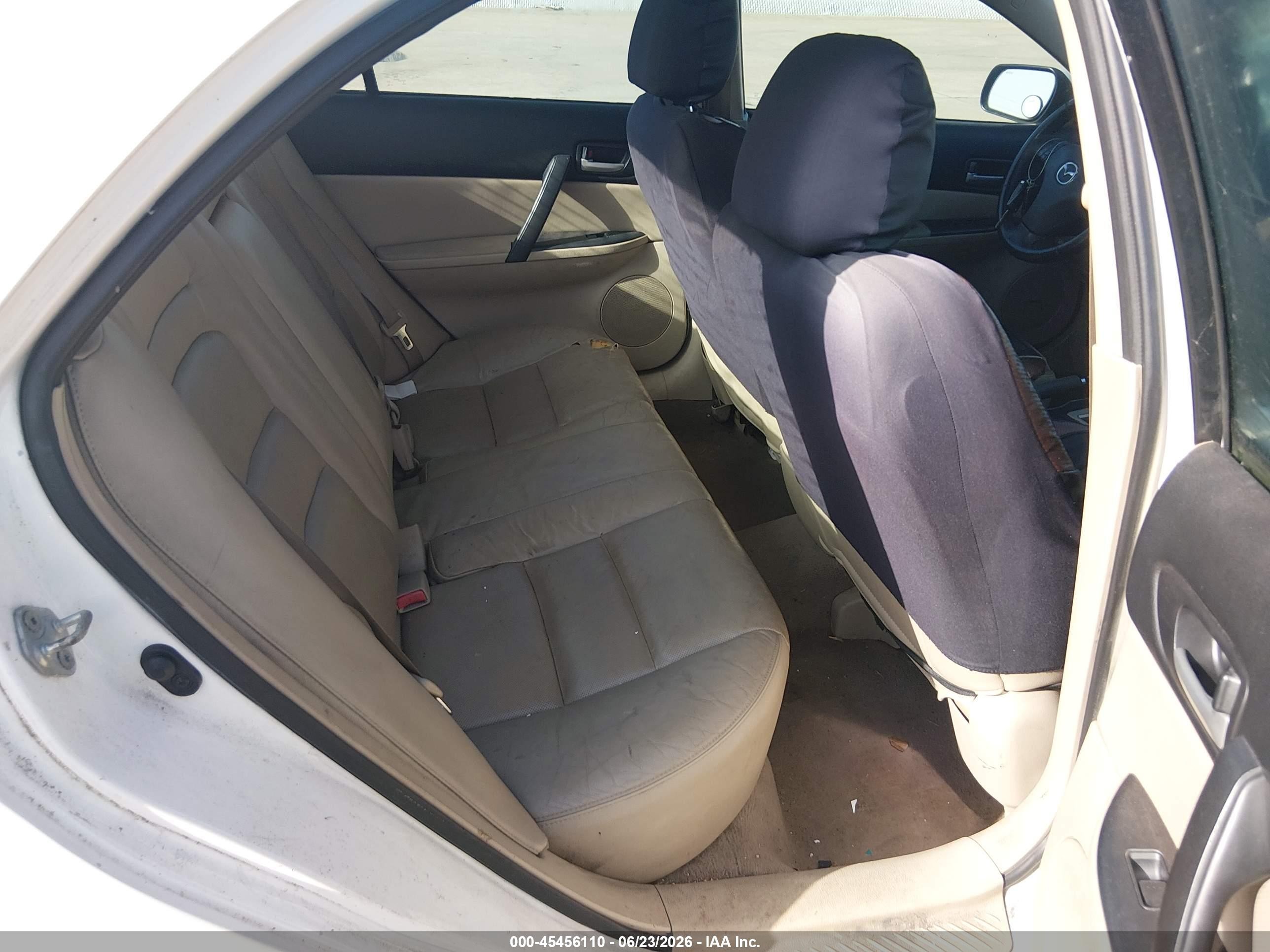 2008 Mazda Mazda6 I Touring White vin: 1YVHP80C685M41096