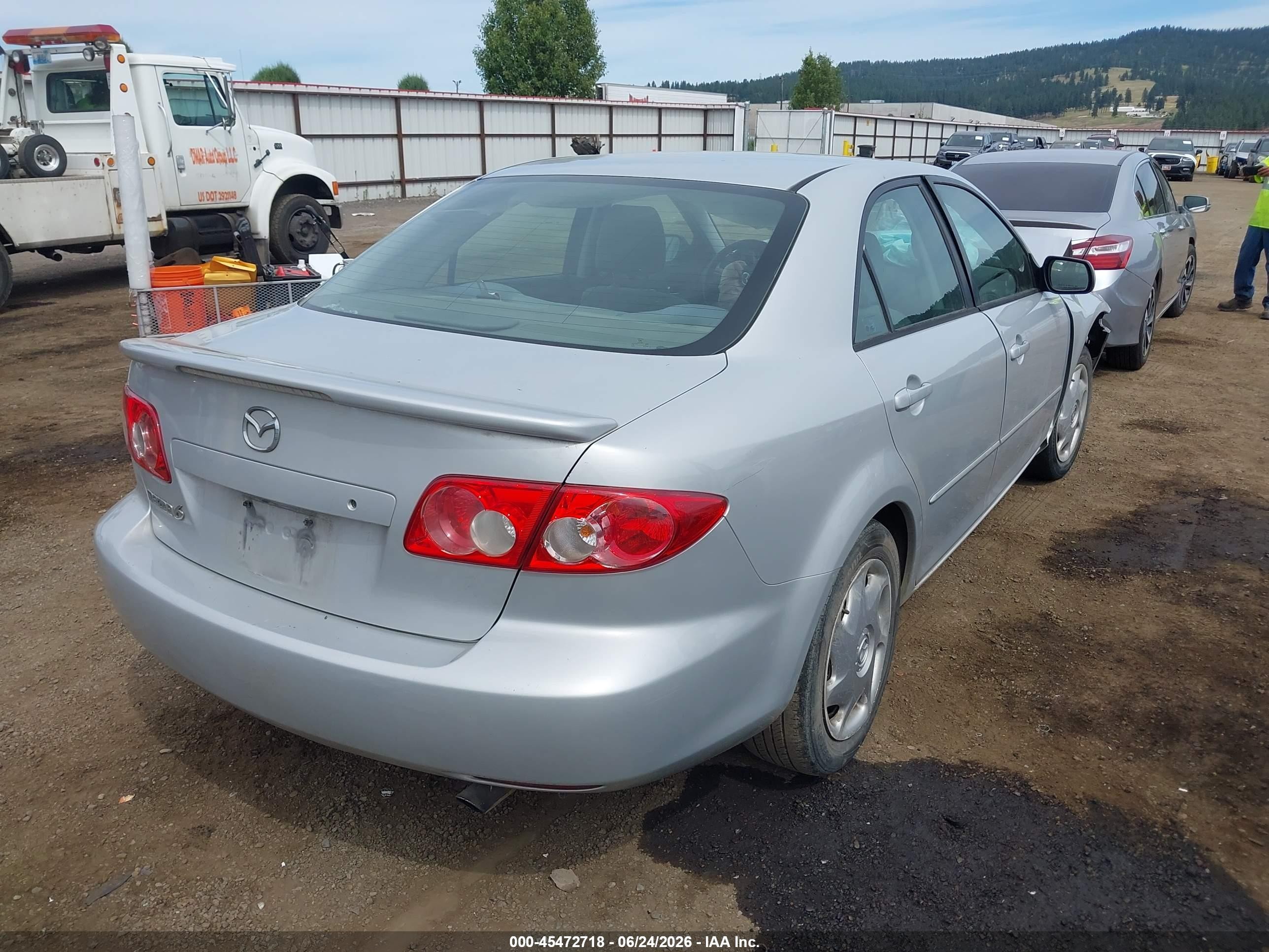 2003 Mazda Mazda6 I Silver vin: 1YVHP80C835M28360