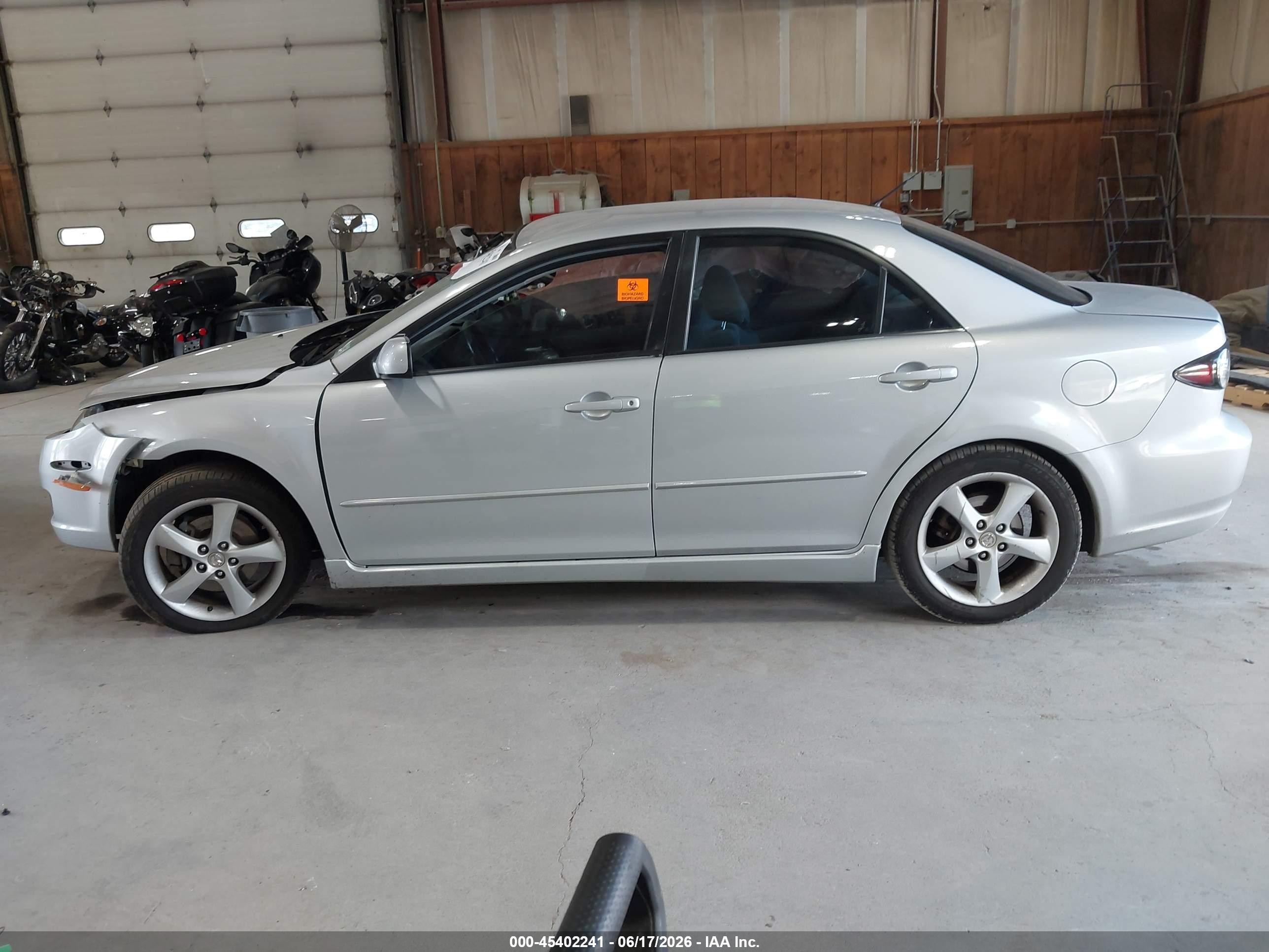 2007 Mazda Mazda6 I Sport Ve Silver vin: 1YVHP80C875M30244