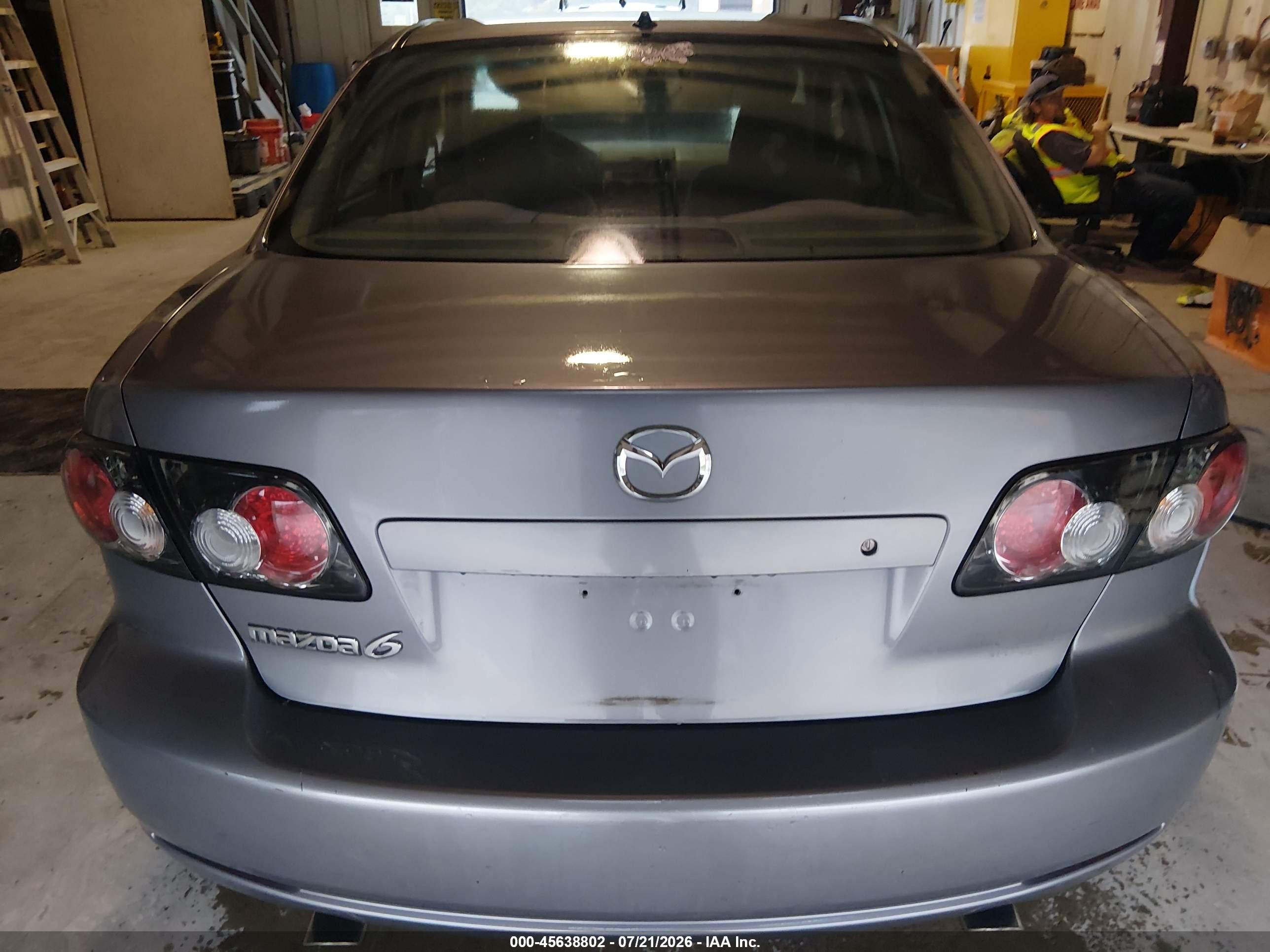 2007 Mazda Mazda6 I Sport Ve Silver vin: 1YVHP80C975M25098