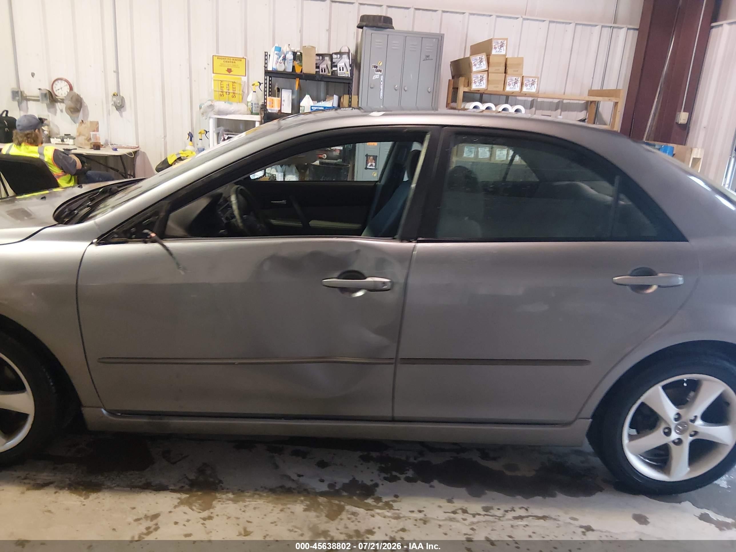 2007 Mazda Mazda6 I Sport Ve Silver vin: 1YVHP80C975M25098