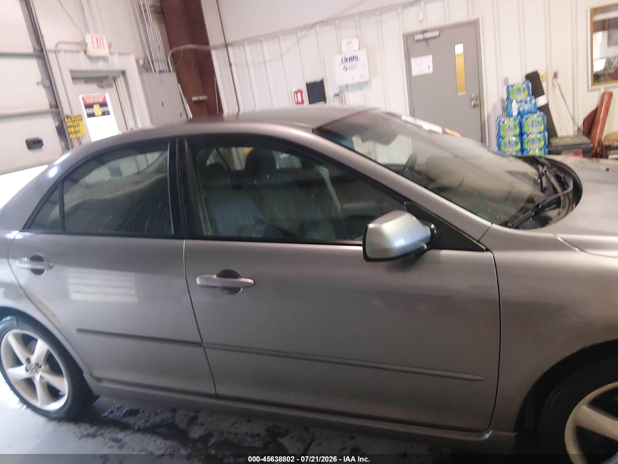 2007 Mazda Mazda6 I Sport Ve Silver vin: 1YVHP80C975M25098