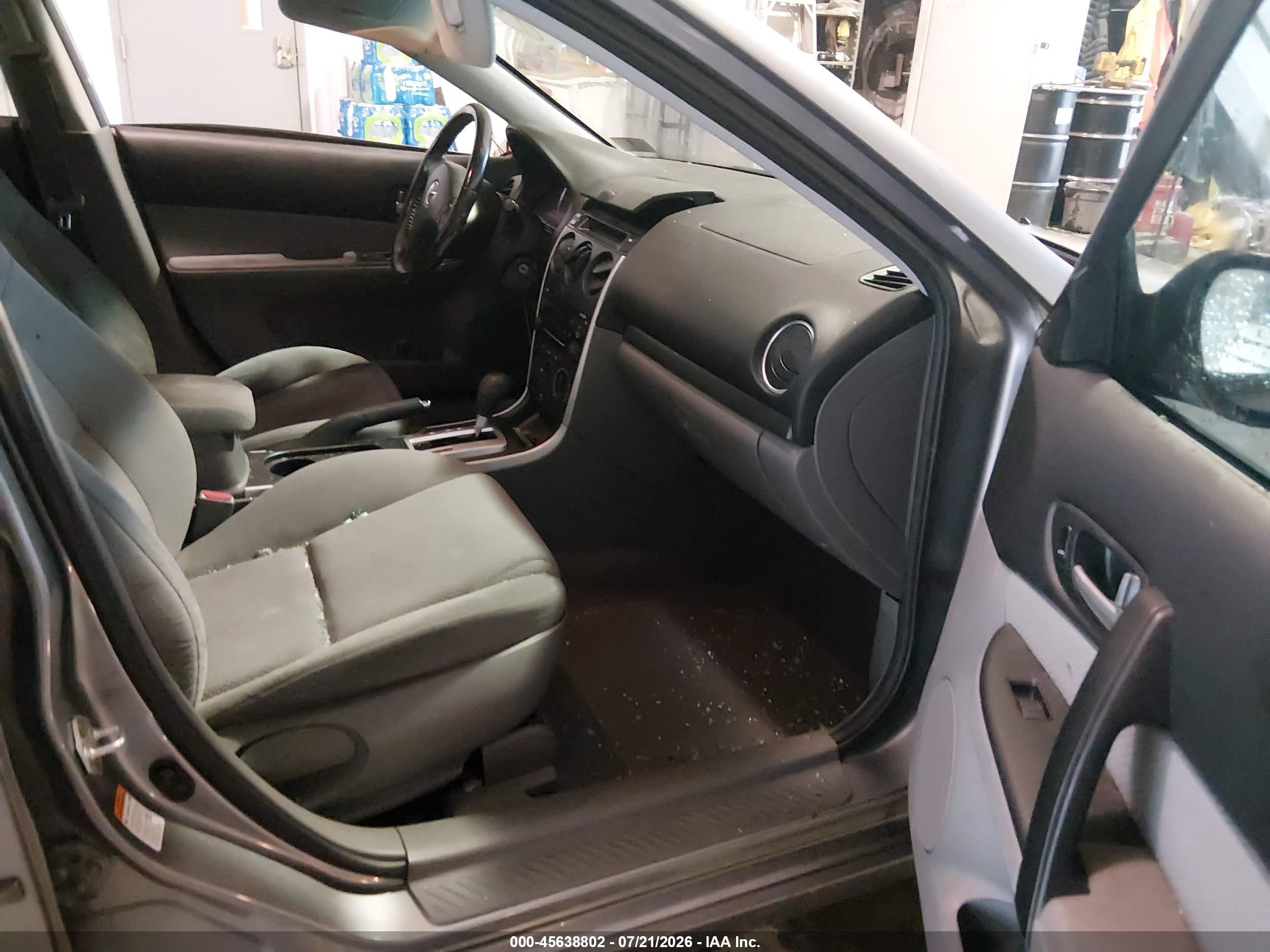2007 Mazda Mazda6 I Sport Ve Silver vin: 1YVHP80C975M25098