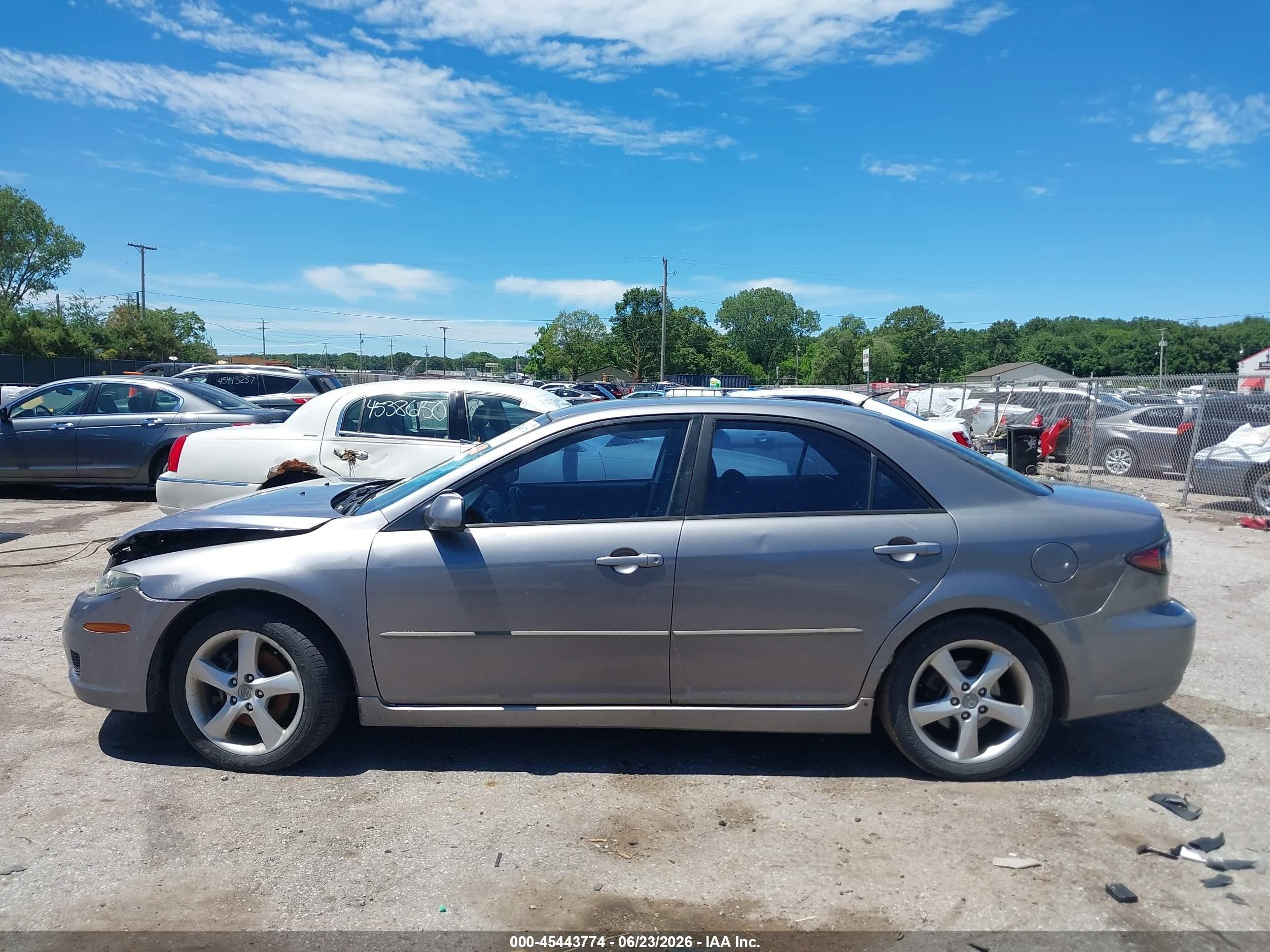 2007 Mazda Mazda6 I Sport Ve Silver vin: 1YVHP80C975M38451