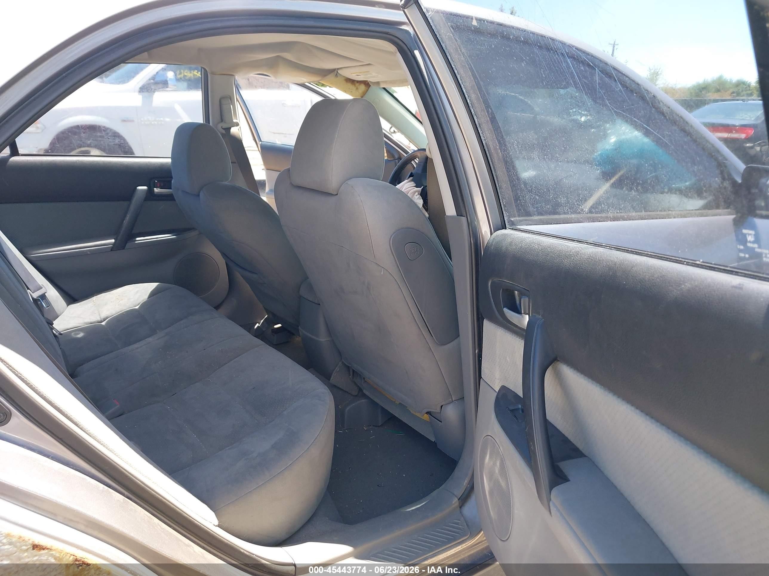 2007 Mazda Mazda6 I Sport Ve Silver vin: 1YVHP80C975M38451