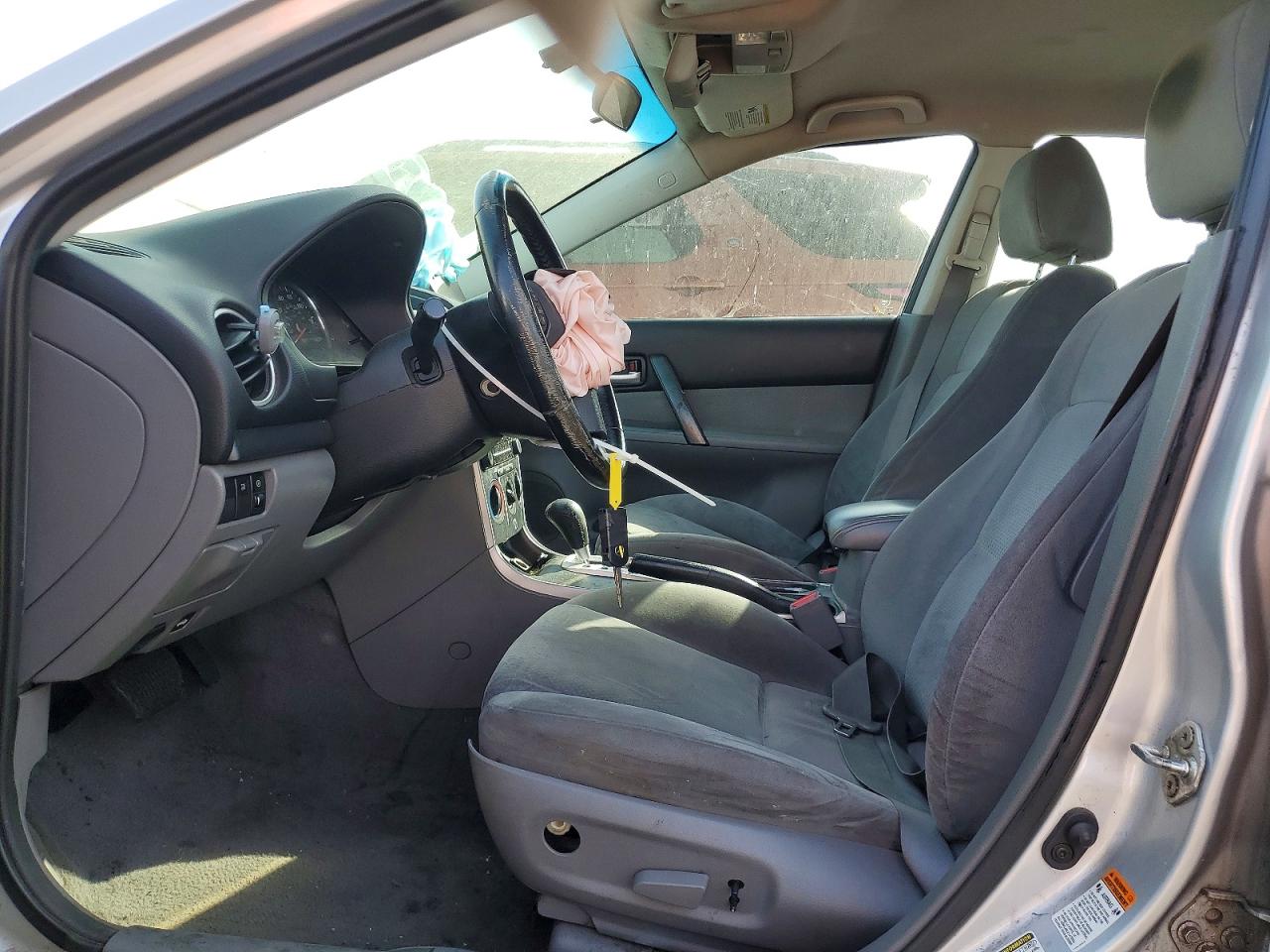 2008 Mazda 6 I Серебряный vin: 1YVHP80CX85M39450