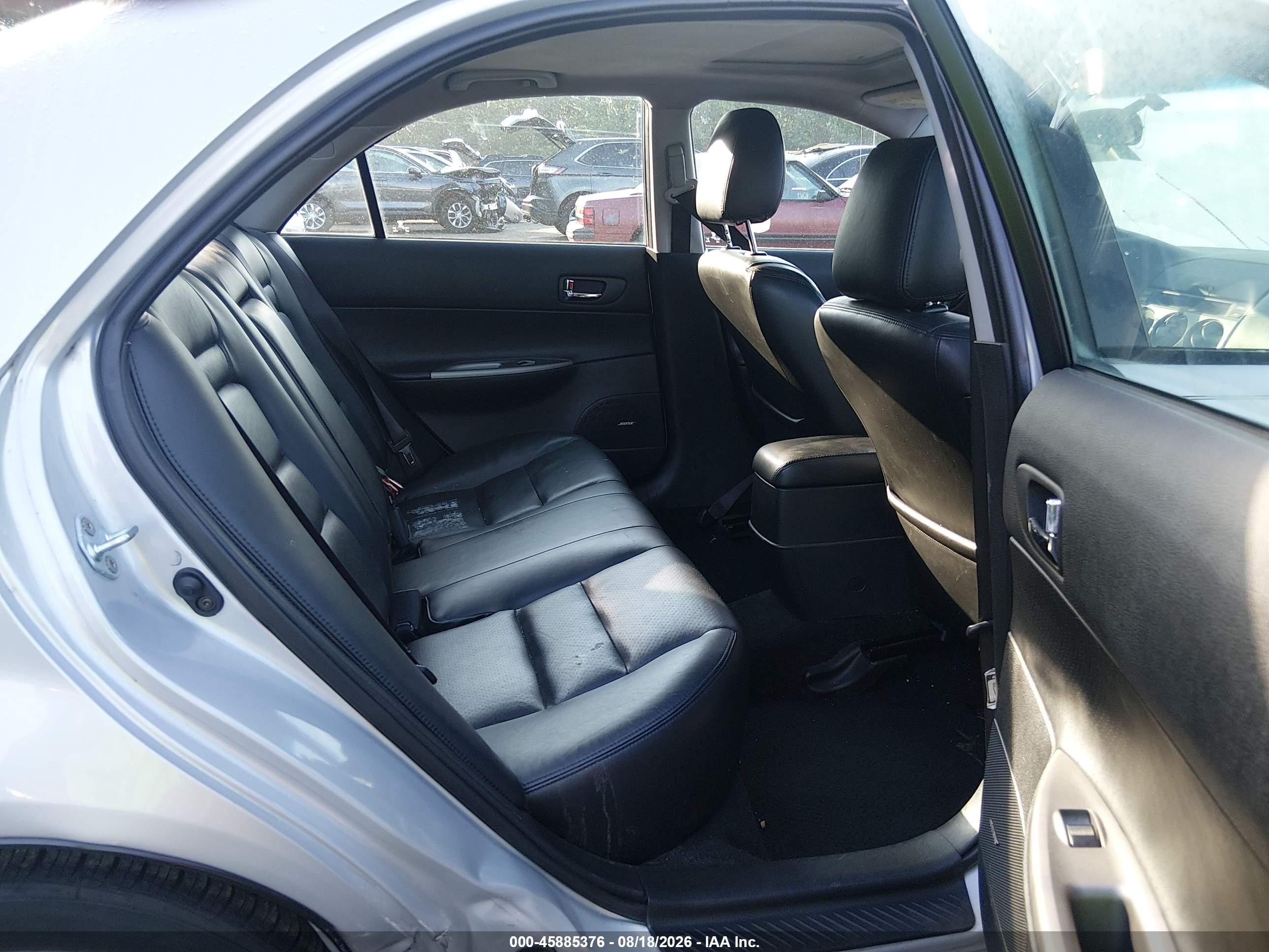 2003 Mazda Mazda6 S Серебряный vin: 1YVHP80D135M38575