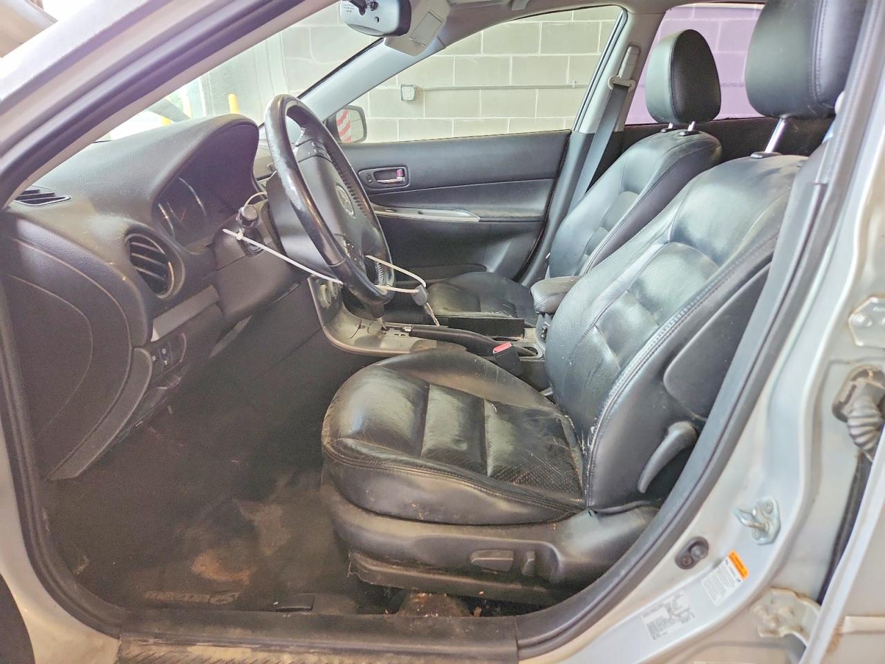 2005 Mazda Mazda6 S 4d Sedan Silver vin: 1YVHP80D755M11934