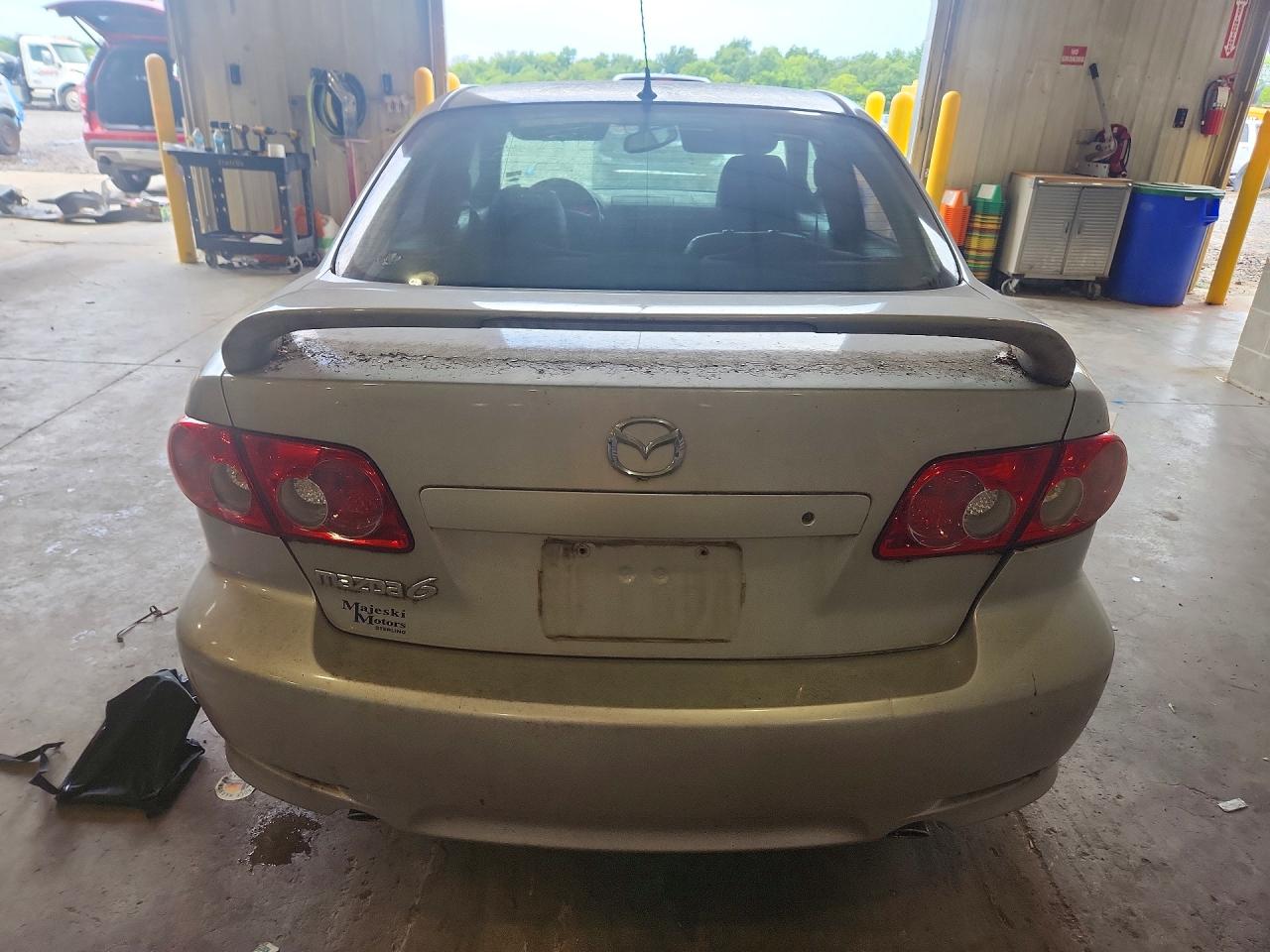 2005 Mazda Mazda6 S 4d Sedan Silver vin: 1YVHP80D755M11934