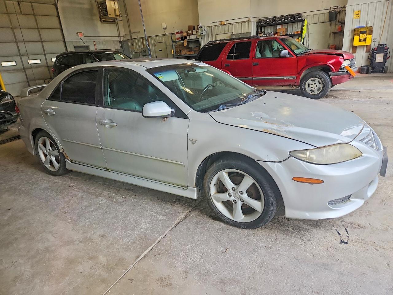2005 Mazda Mazda6 S 4d Sedan Silver vin: 1YVHP80D755M11934