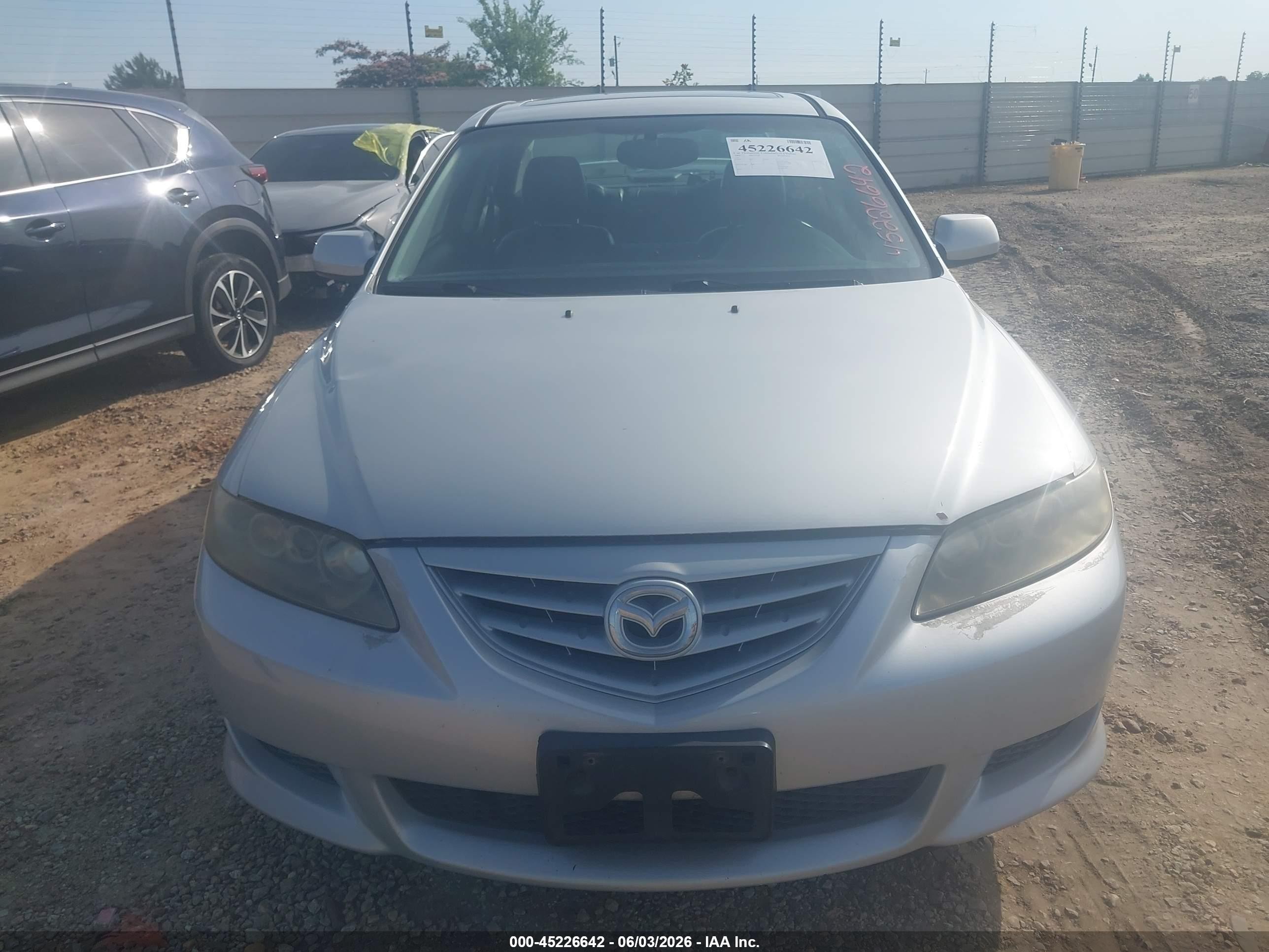 2005 Mazda Mazda6 S Sport Серебряный vin: 1YVHP80D855M50628