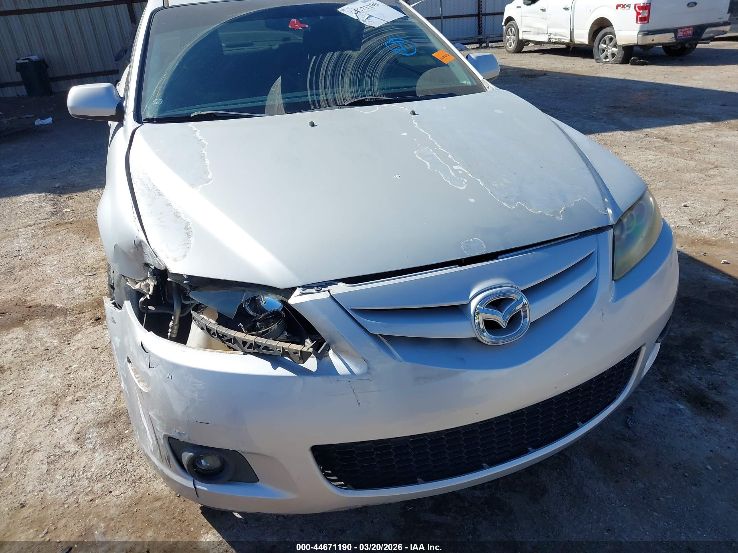 2006 Mazda Mazda6 I Grand Sport Silver vin: 1YVHP80D865M03519