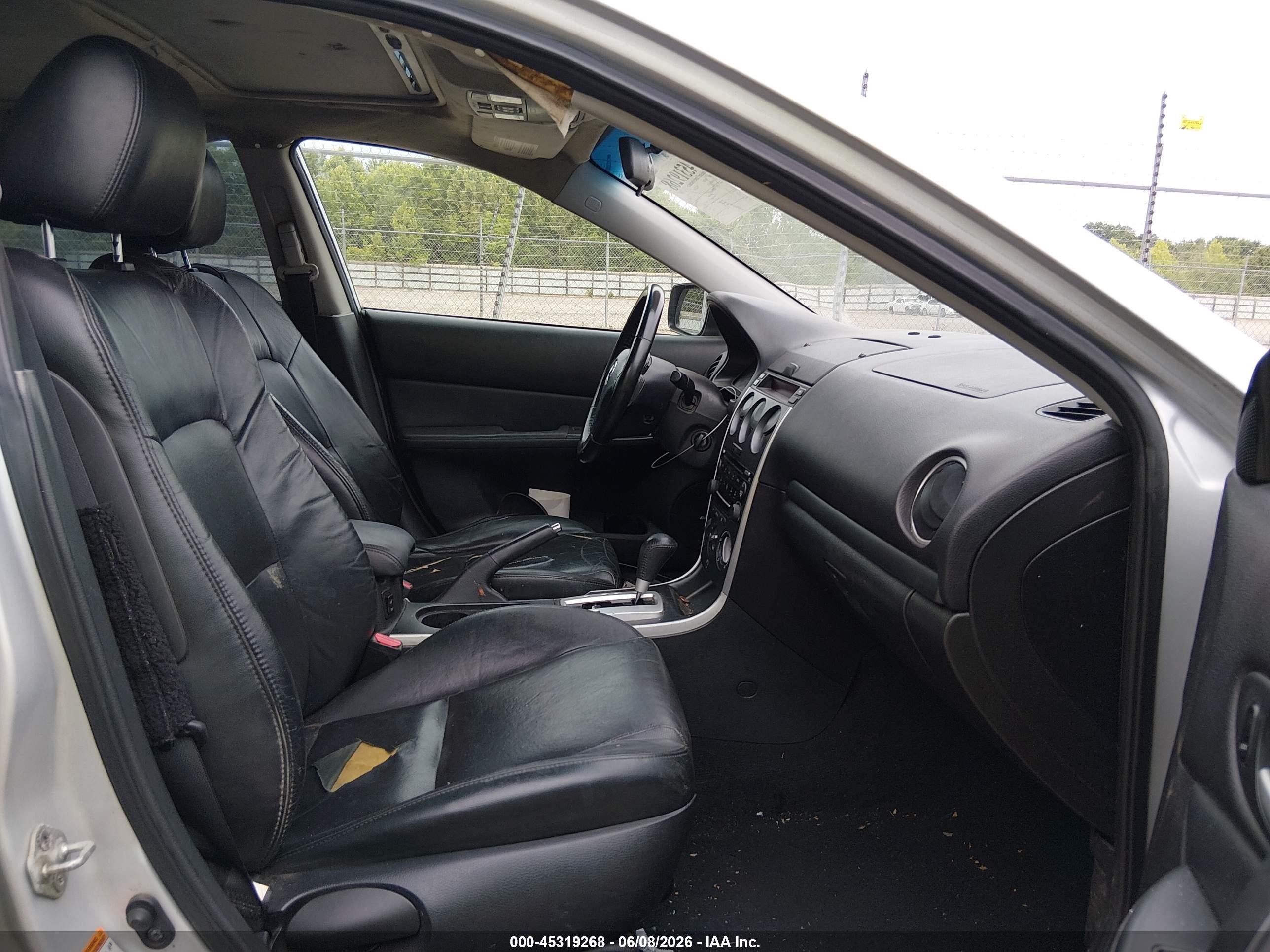2008 Mazda Mazda6 S Touring Silver vin: 1YVHP80DX85M12239