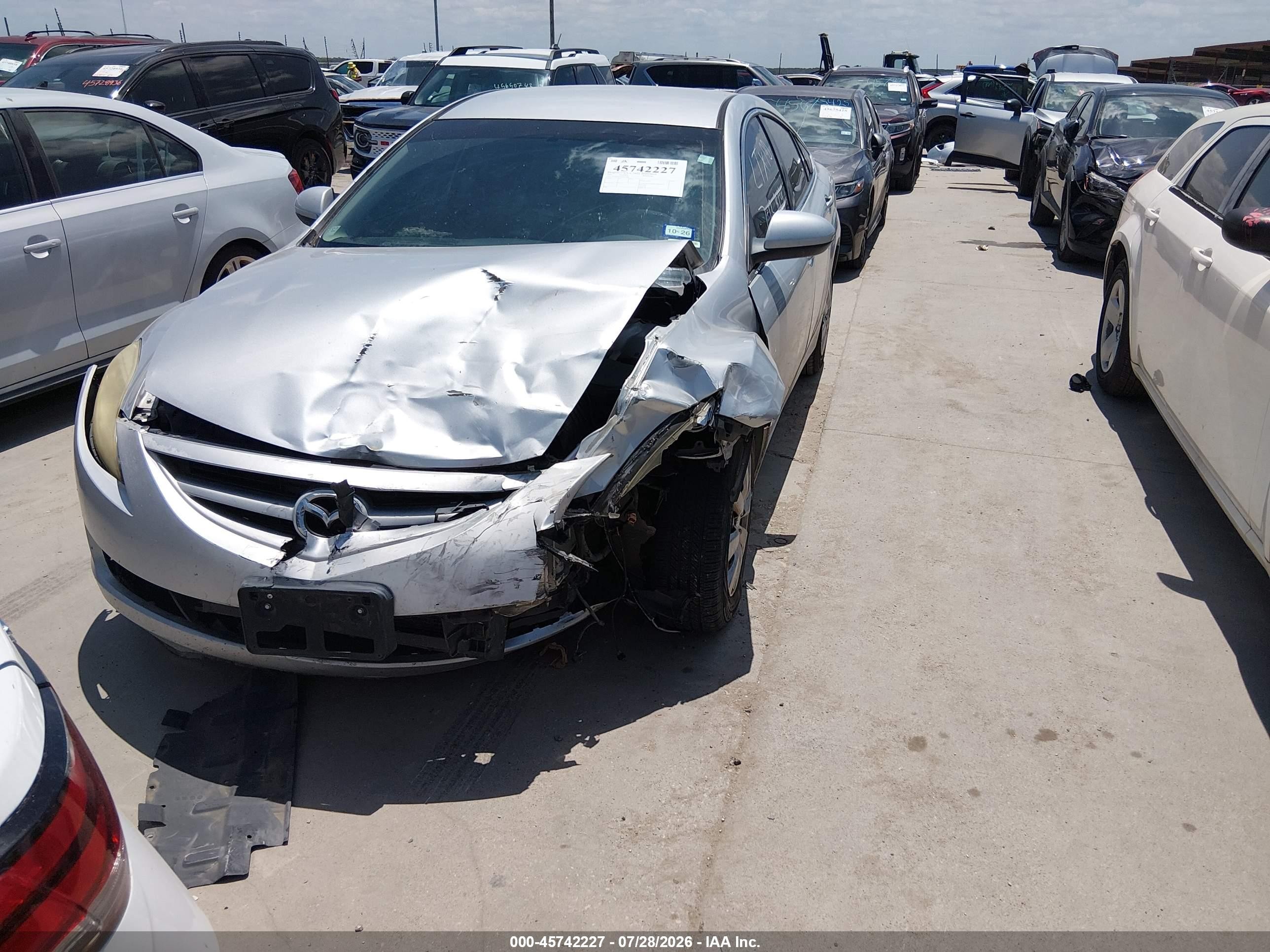 2009 Mazda Mazda6 I Sport Серебряный vin: 1YVHP81A095M12904