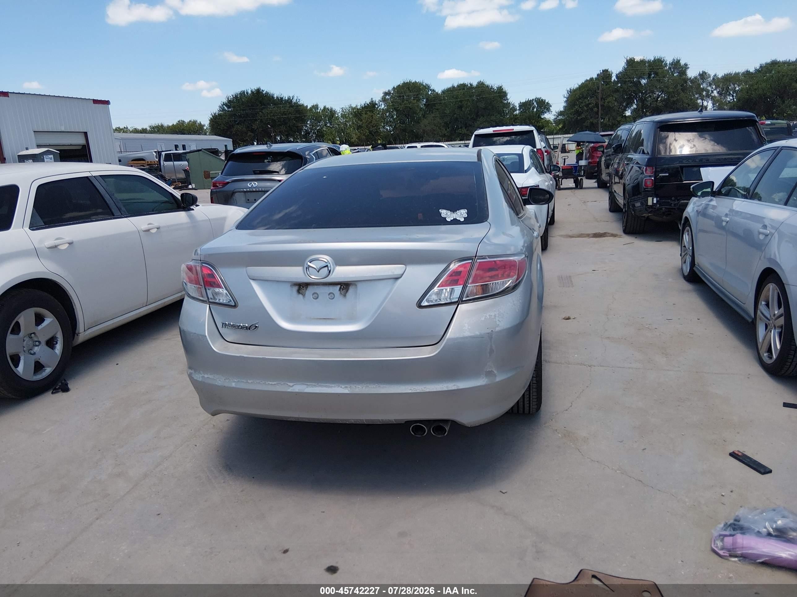 2009 Mazda Mazda6 I Sport Серебряный vin: 1YVHP81A095M12904