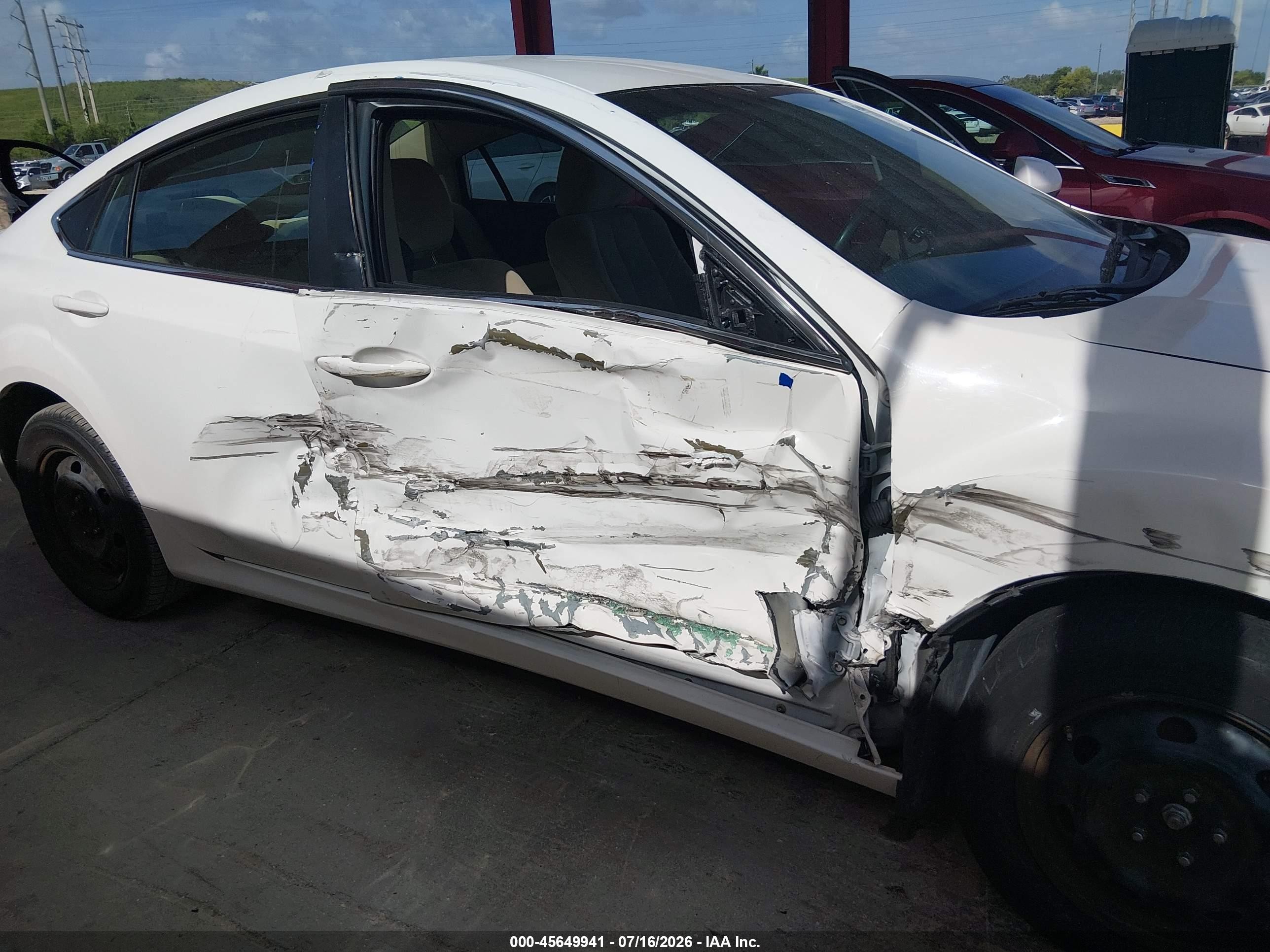 2009 Mazda Mazda6   White vin: 1YVHP81A095M22851