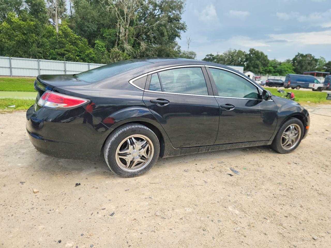 2009 Mazda 6 I Black vin: 1YVHP81A495M12730