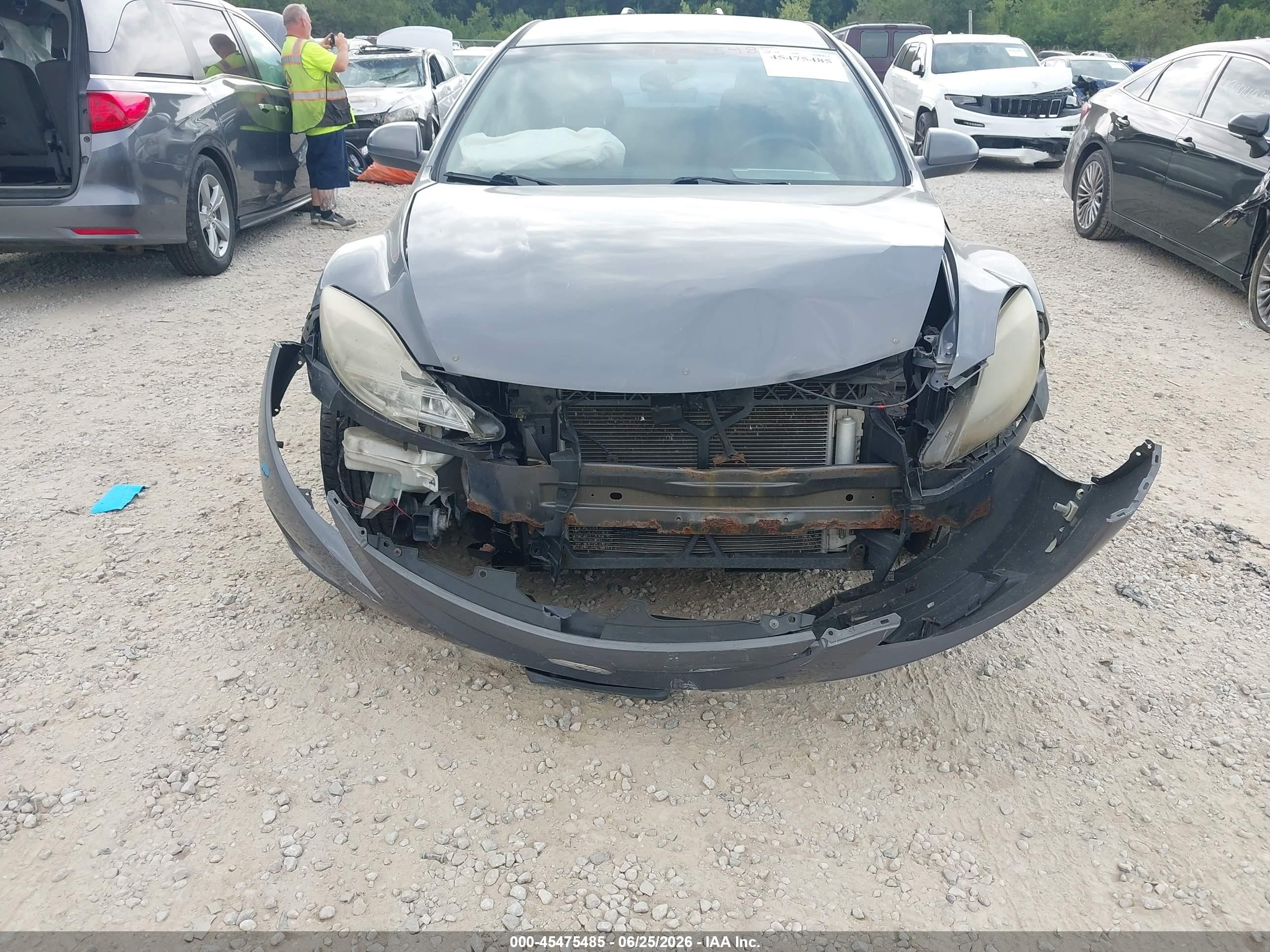 2009 Mazda Mazda6 I Sport Gray vin: 1YVHP81A495M32461