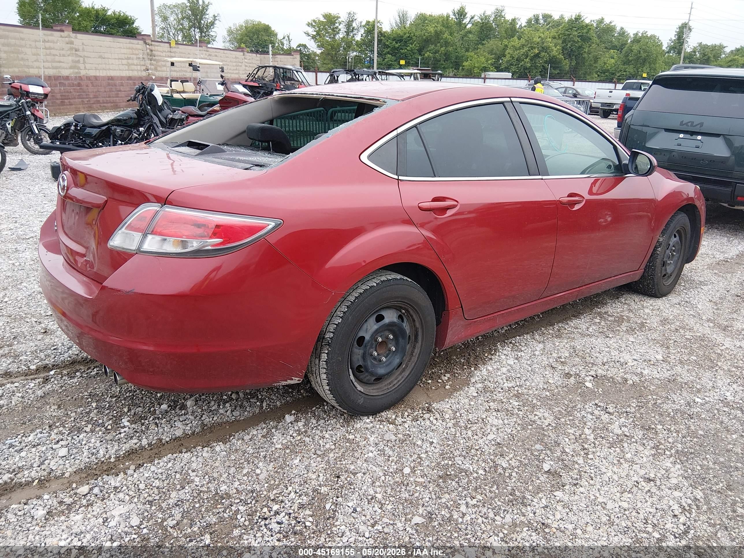 2009 Mazda Mazda6 I Sport Red vin: 1YVHP81H095M46418