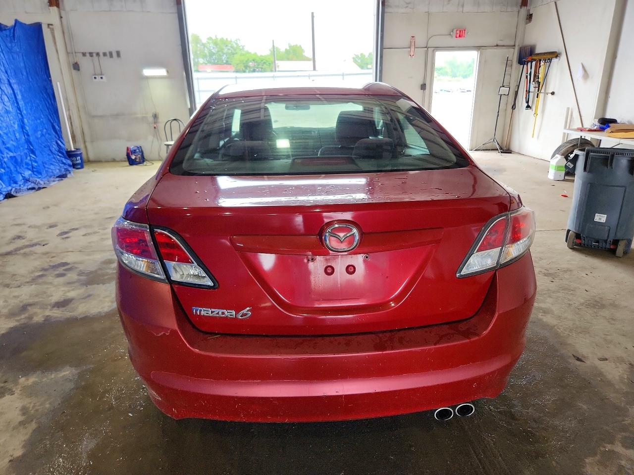 2009 Mazda 6 I Red vin: 1YVHP81H595M50674