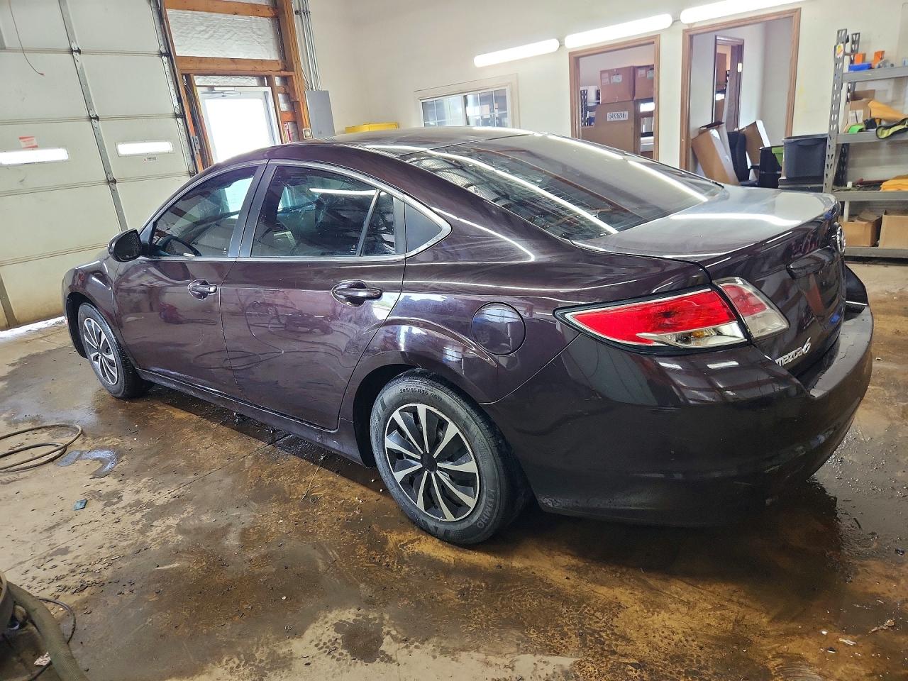 2009 Mazda 6 I Бордовый vin: 1YVHP81H895M51530