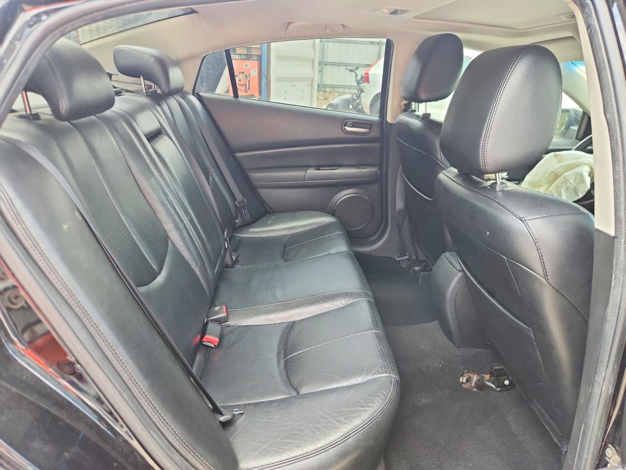 2009 Mazda 6 I Black vin: 1YVHP82A095M19205