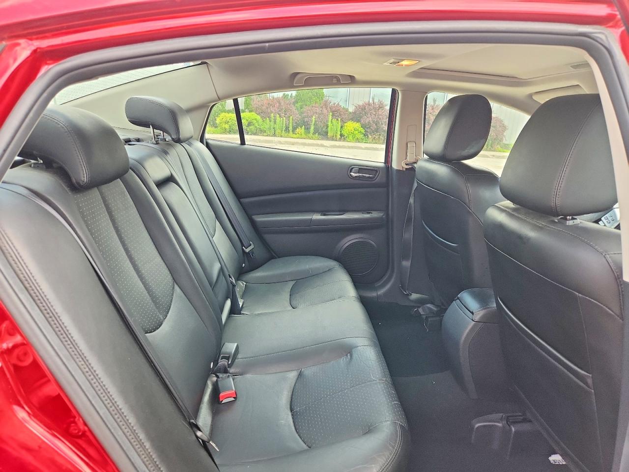 2009 Mazda 6 I Коричневый vin: 1YVHP82A195M04311