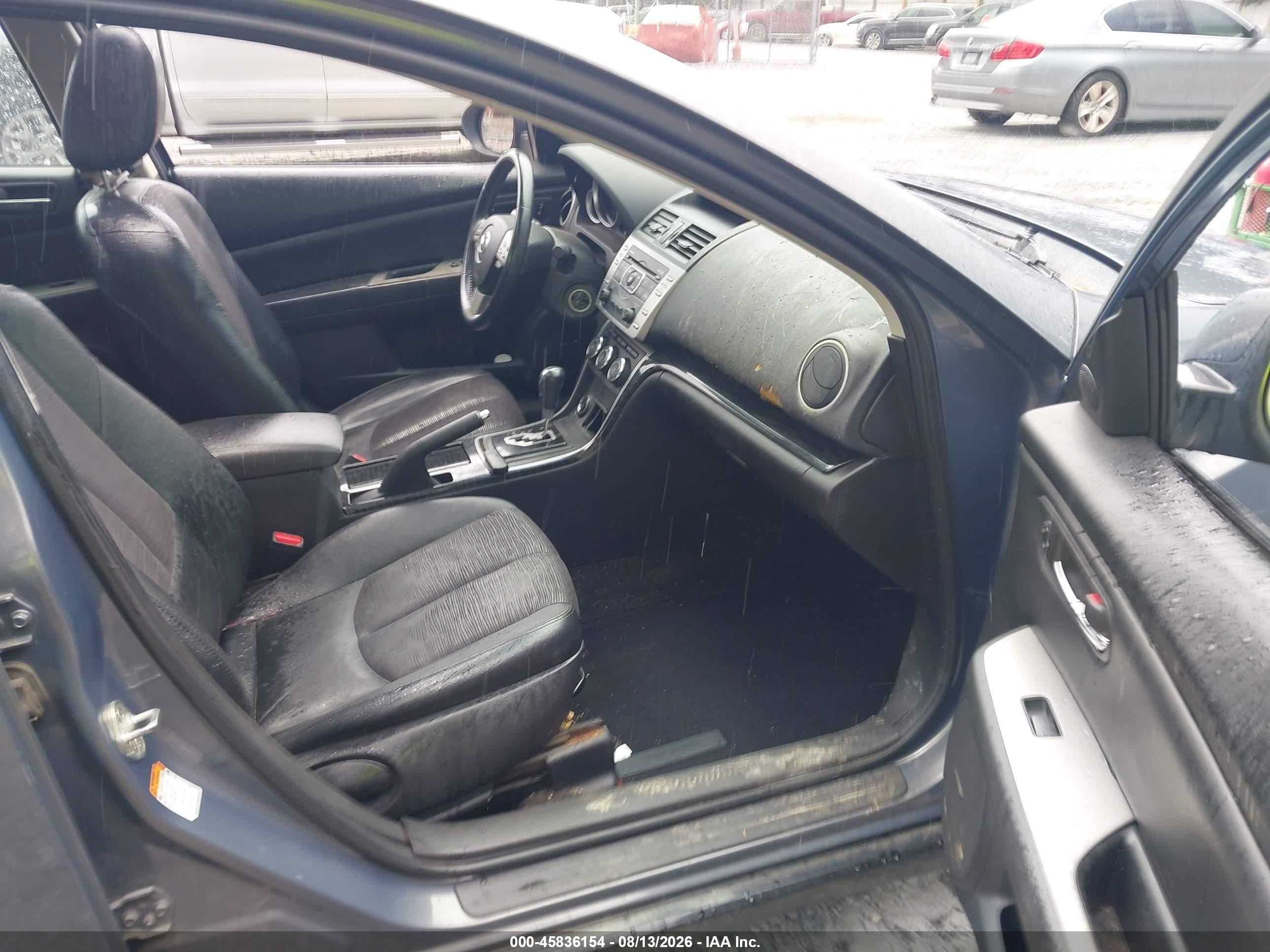 2009 Mazda Mazda6 I Touring Gray vin: 1YVHP82A195M18595