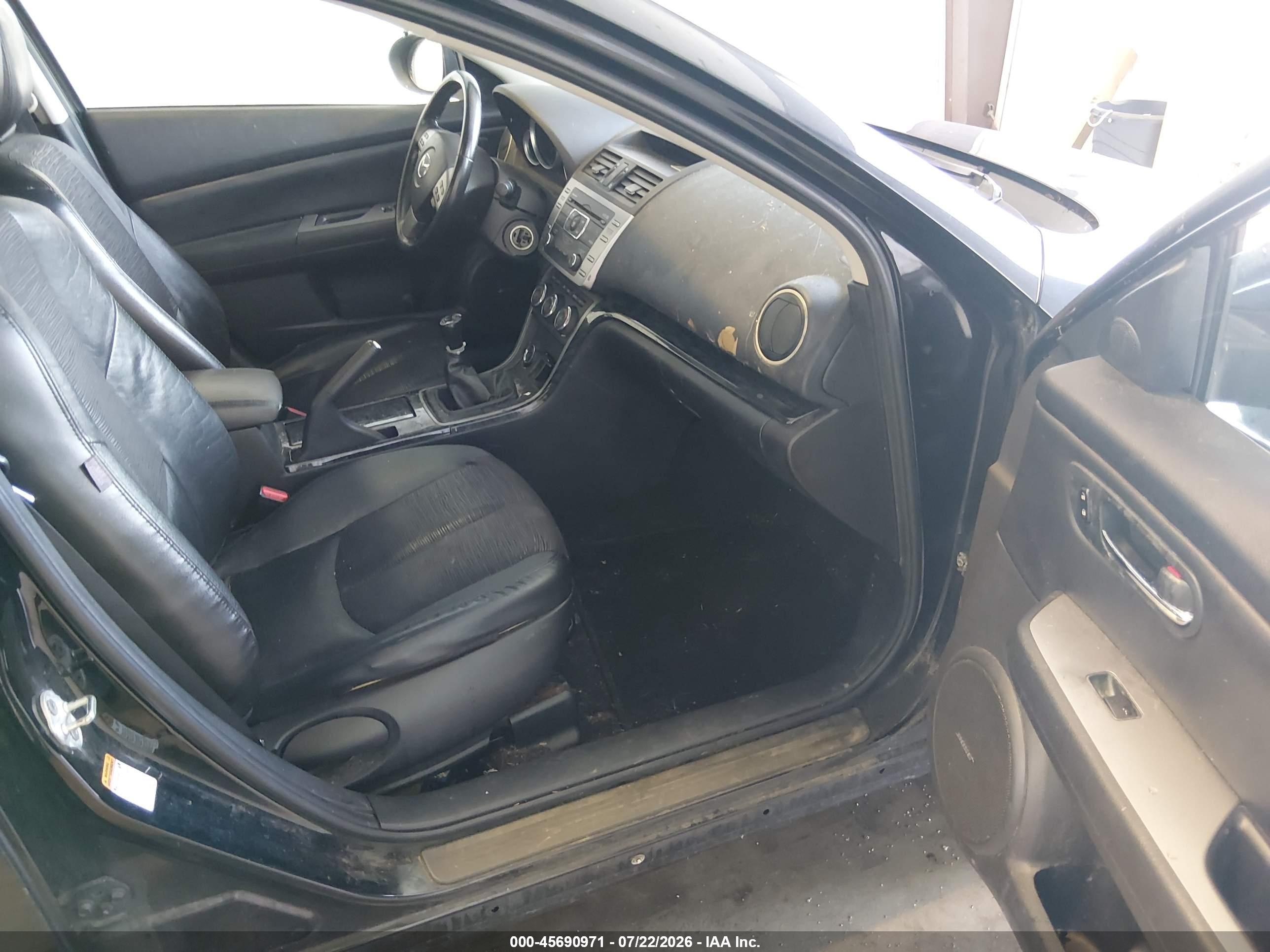 2009 Mazda Mazda6 I Touring Black vin: 1YVHP82A295M41755