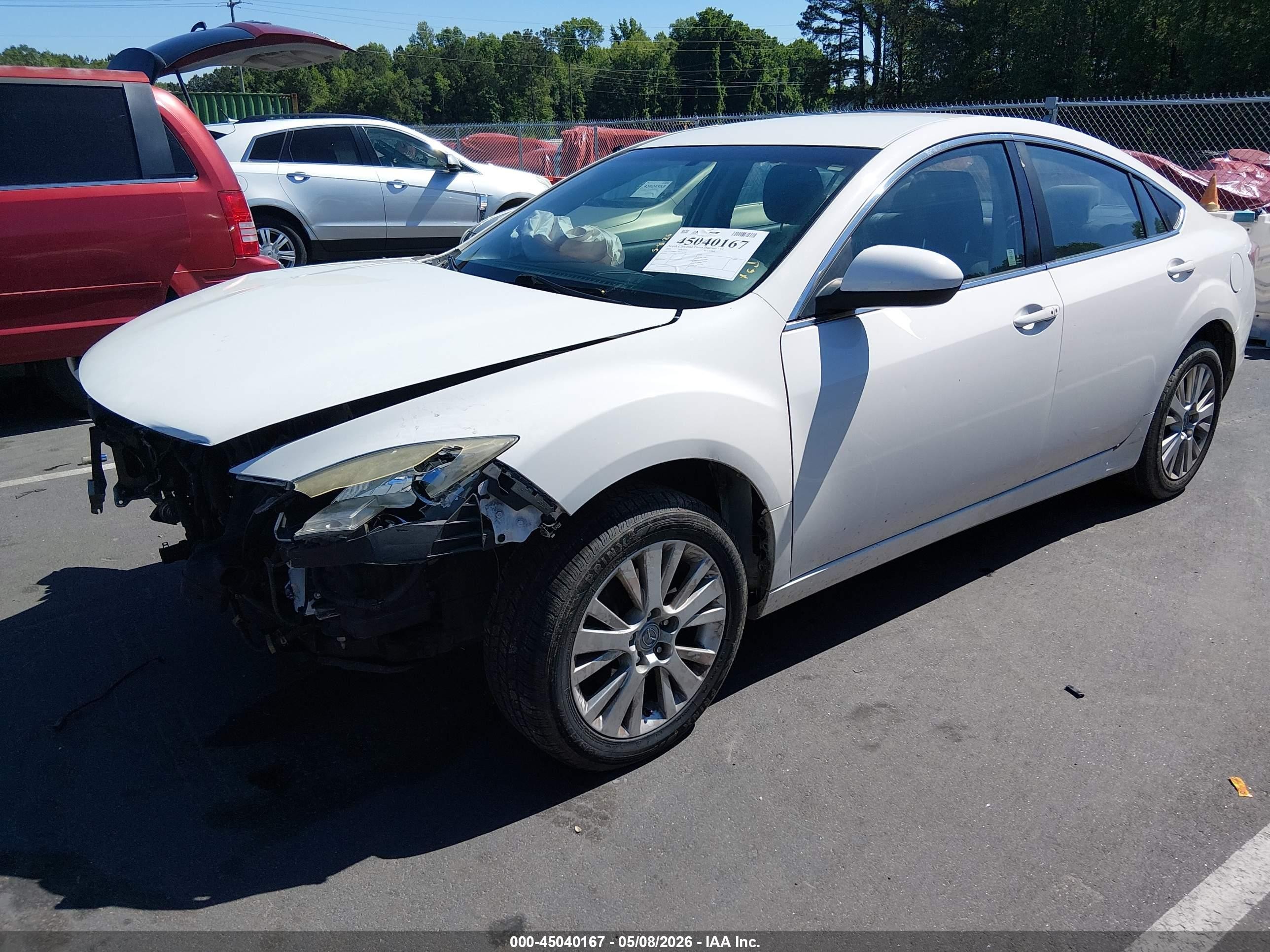 2009 Mazda Mazda6 I Touring White vin: 1YVHP82A395M40405