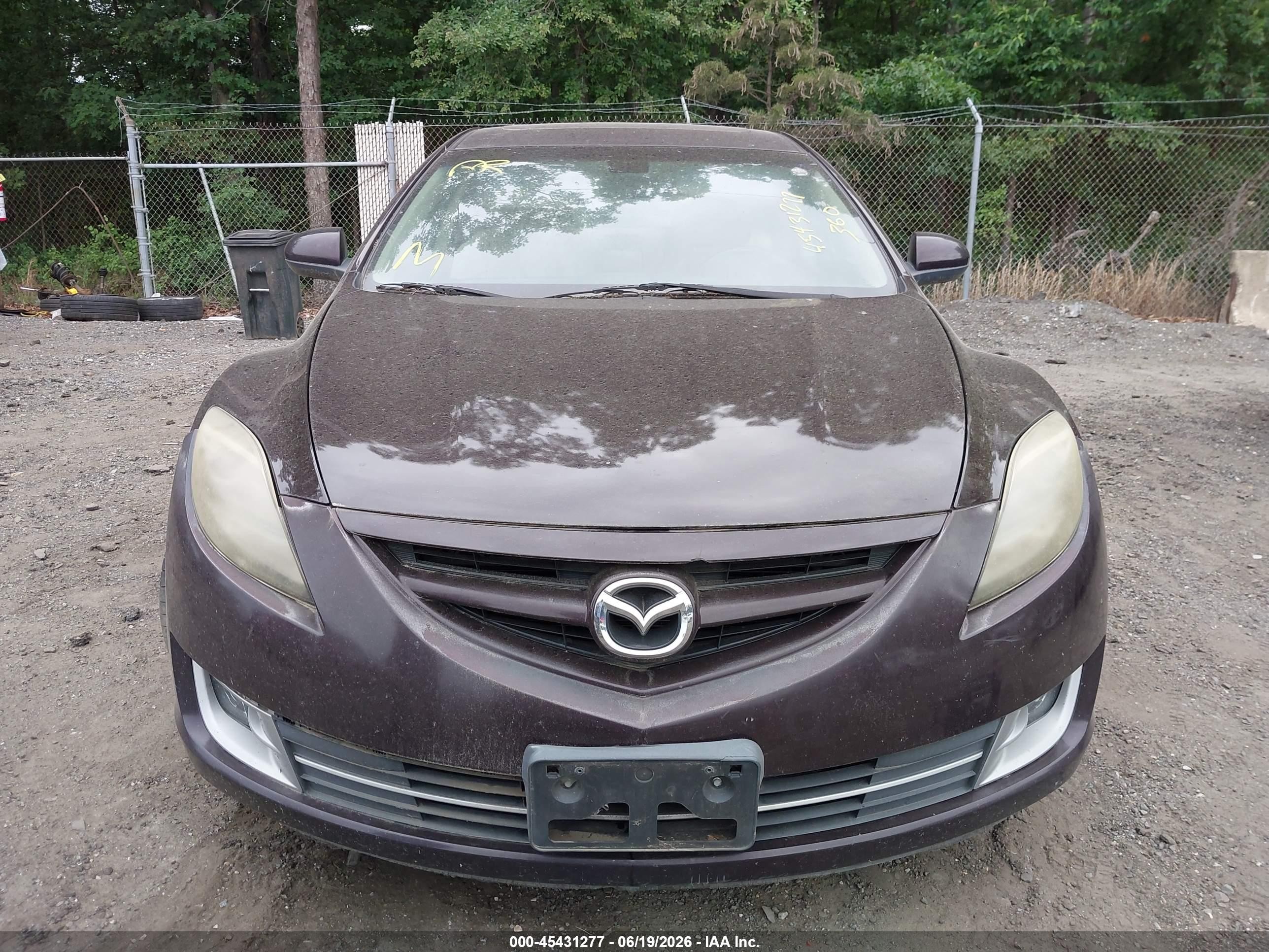 2009 Mazda Mazda6 I Touring Burgundy vin: 1YVHP82A495M39795