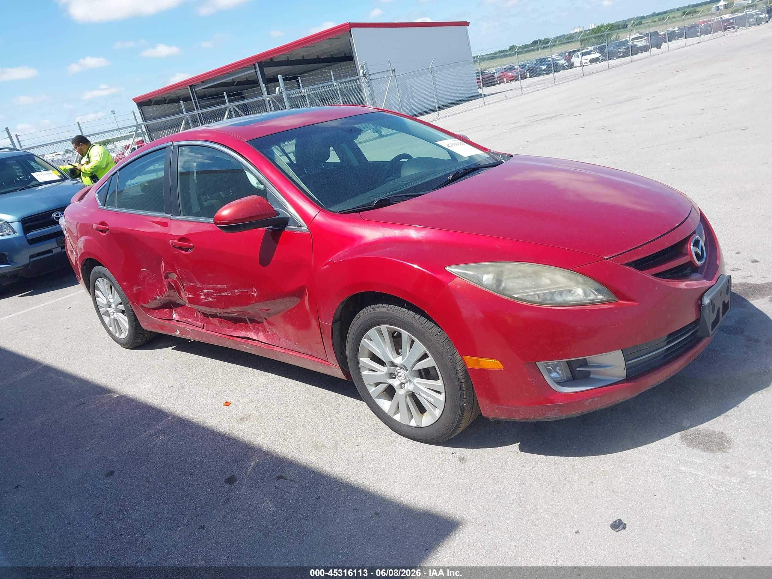 2009 Mazda Mazda6 I Touring Red vin: 1YVHP82A695M23694