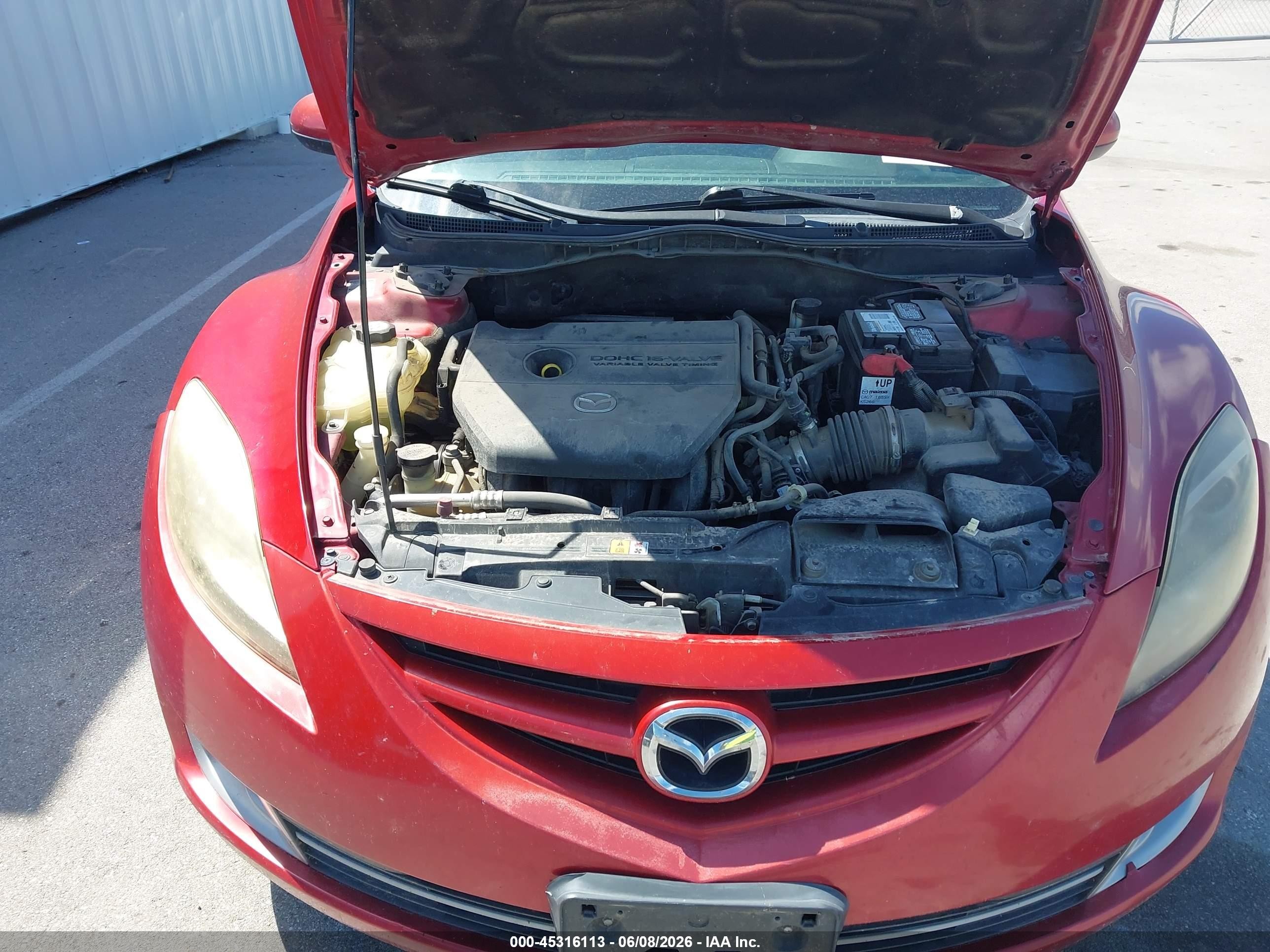 2009 Mazda Mazda6 I Touring Red vin: 1YVHP82A695M23694