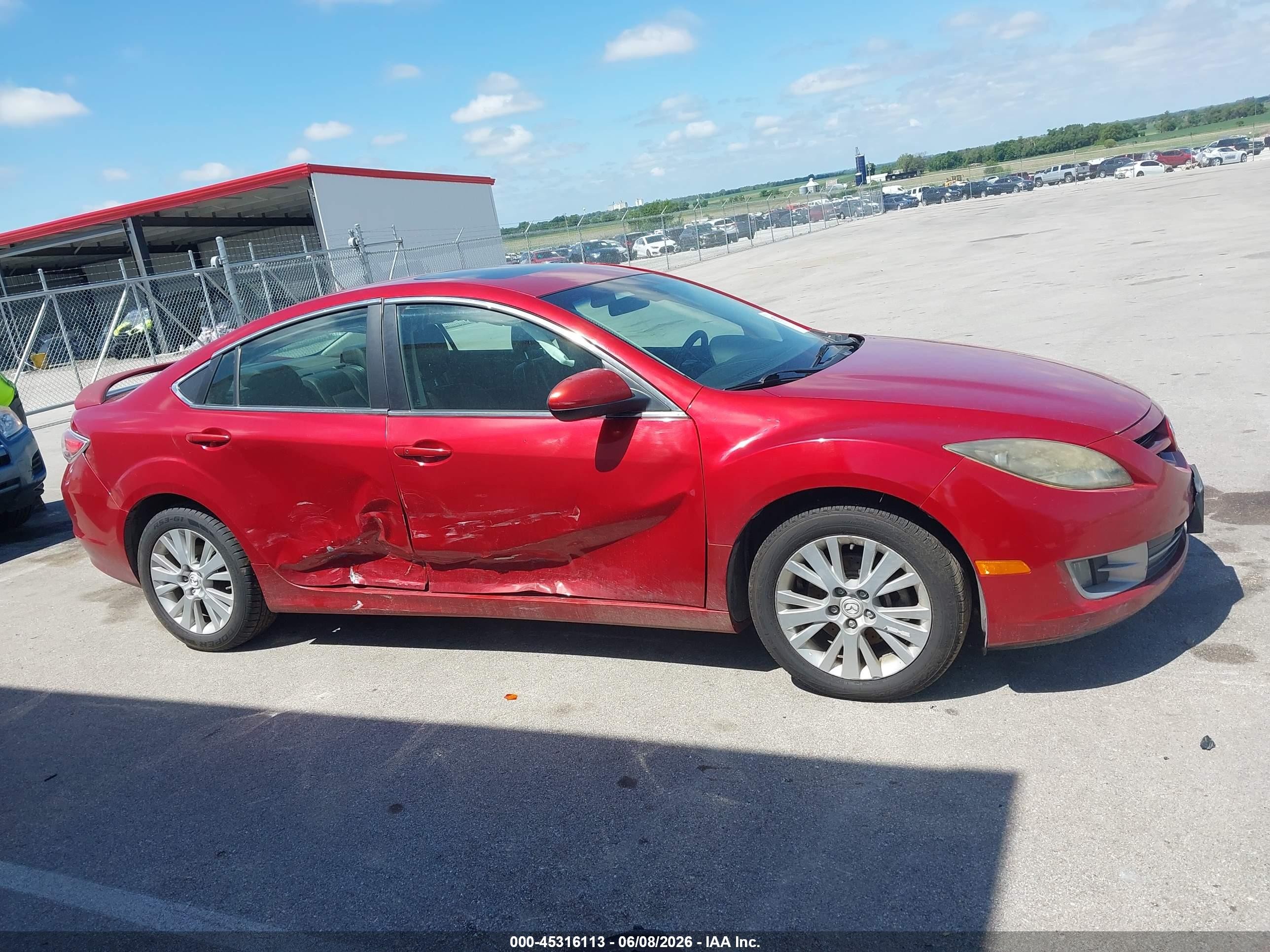 2009 Mazda Mazda6 I Touring Red vin: 1YVHP82A695M23694