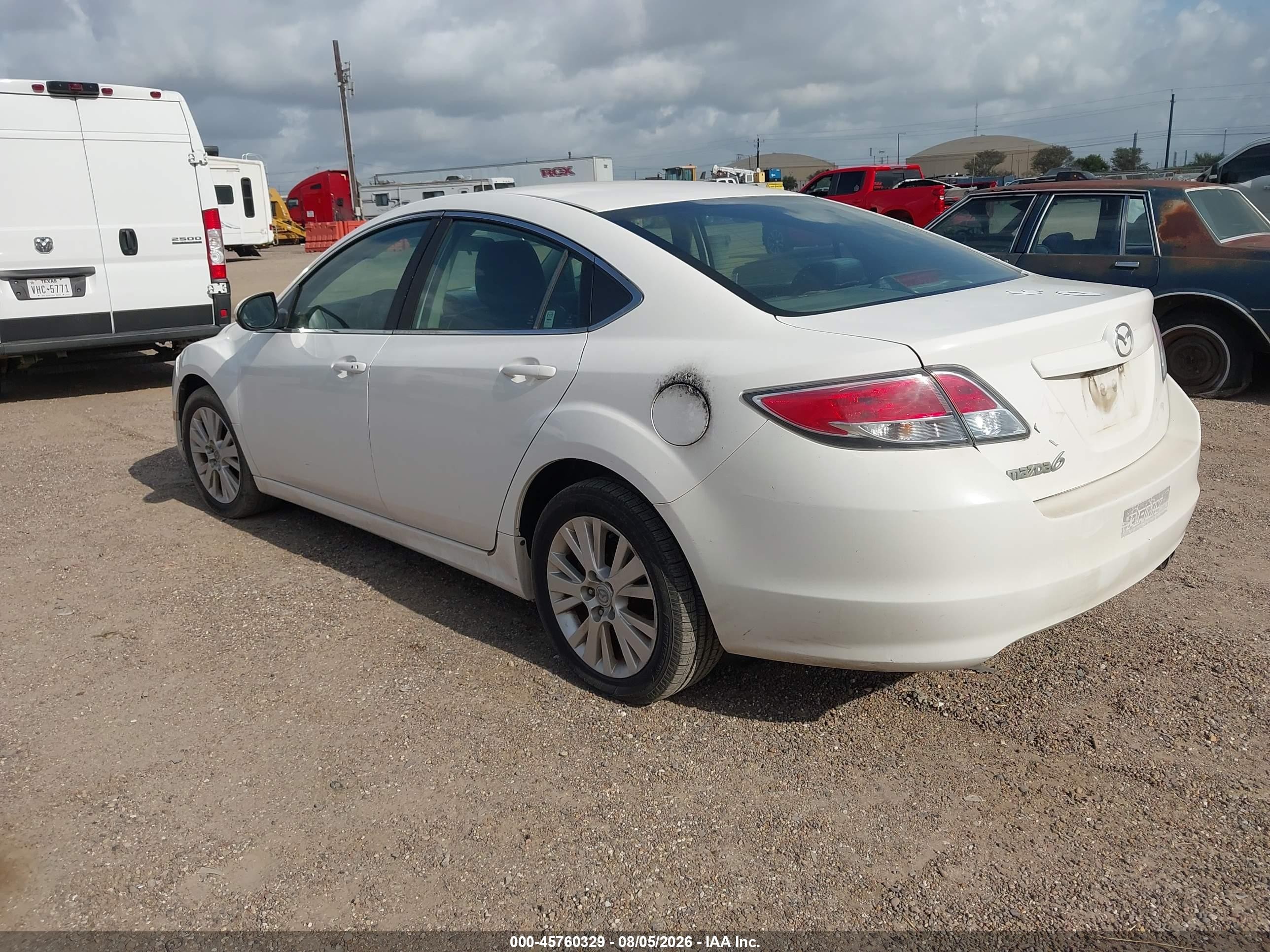2009 Mazda Mazda6 I Touring Белый vin: 1YVHP82A795M45526