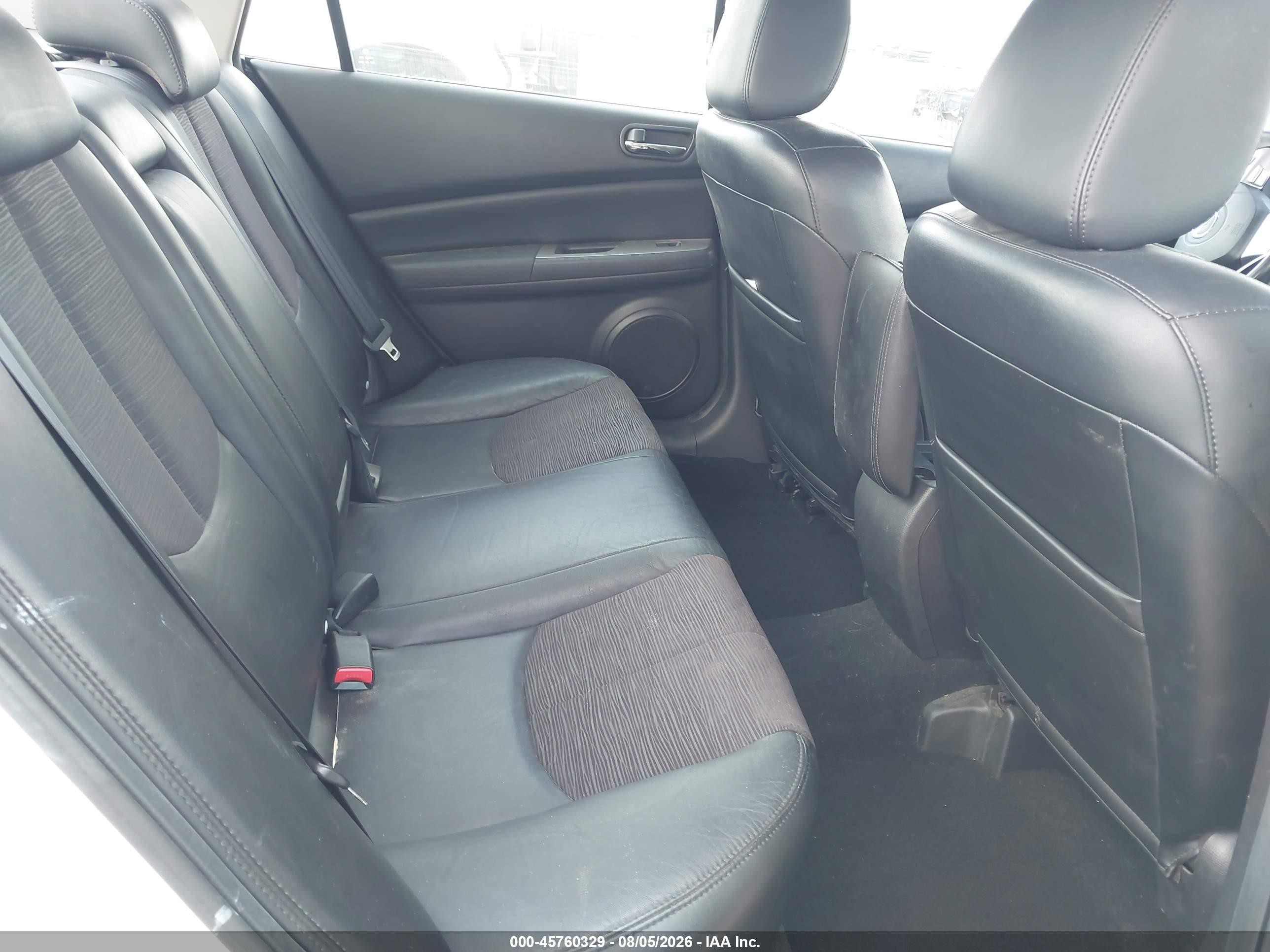 2009 Mazda Mazda6 I Touring Белый vin: 1YVHP82A795M45526