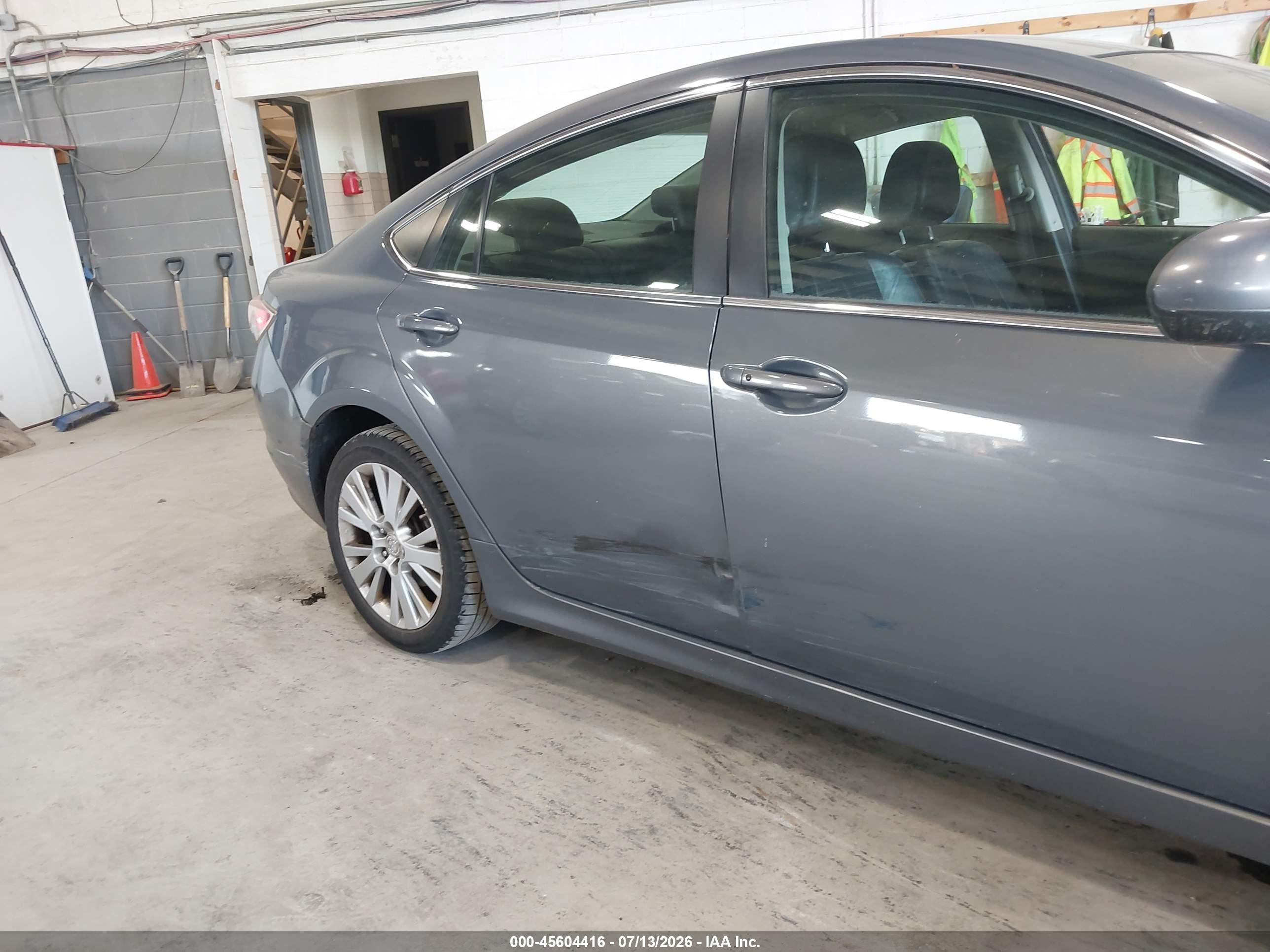 2009 Mazda Mazda6 I Grand Touring Gray vin: 1YVHP82A895M12258