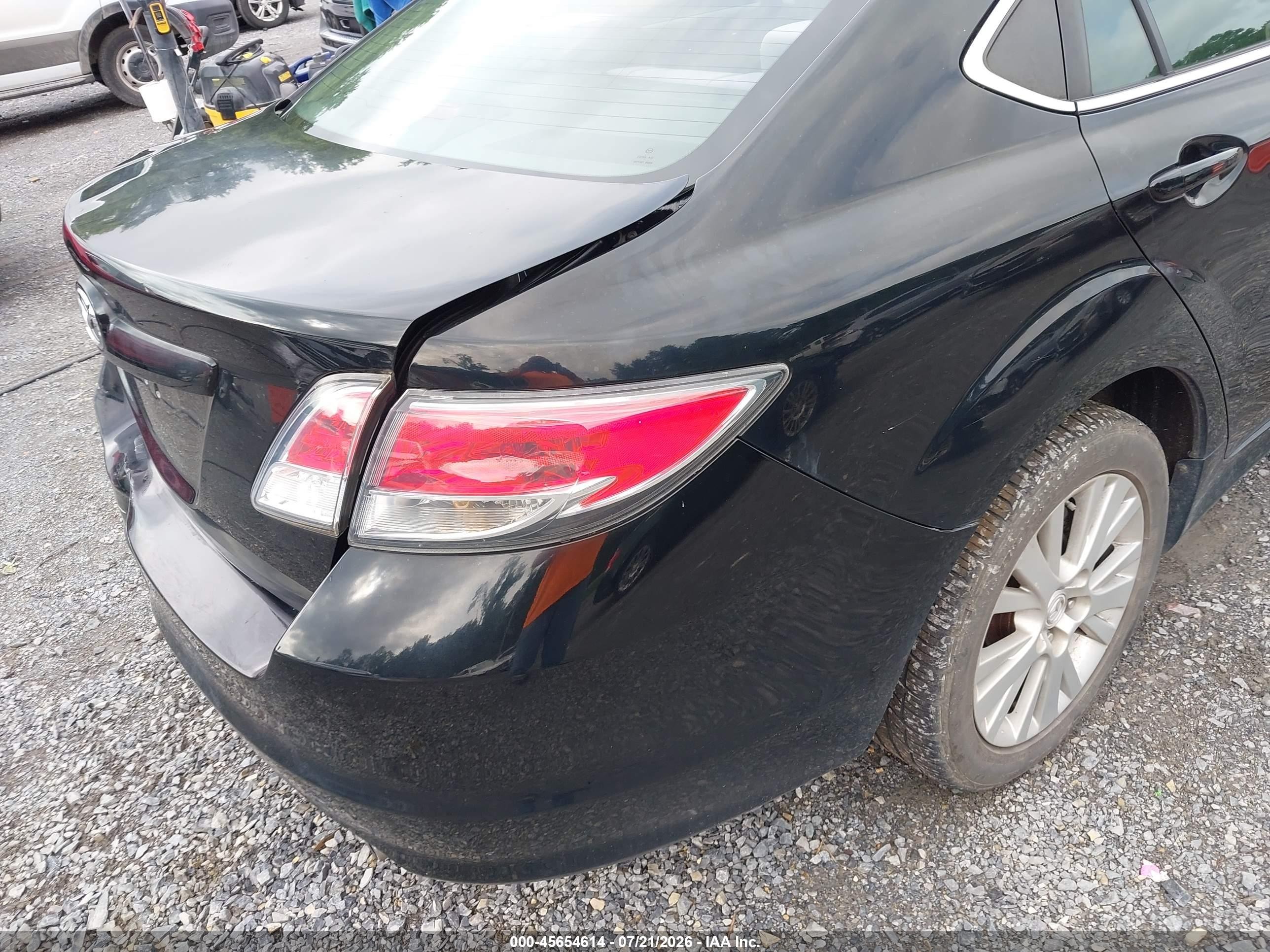 2009 Mazda Mazda6 I Touring Black vin: 1YVHP82A995M06145