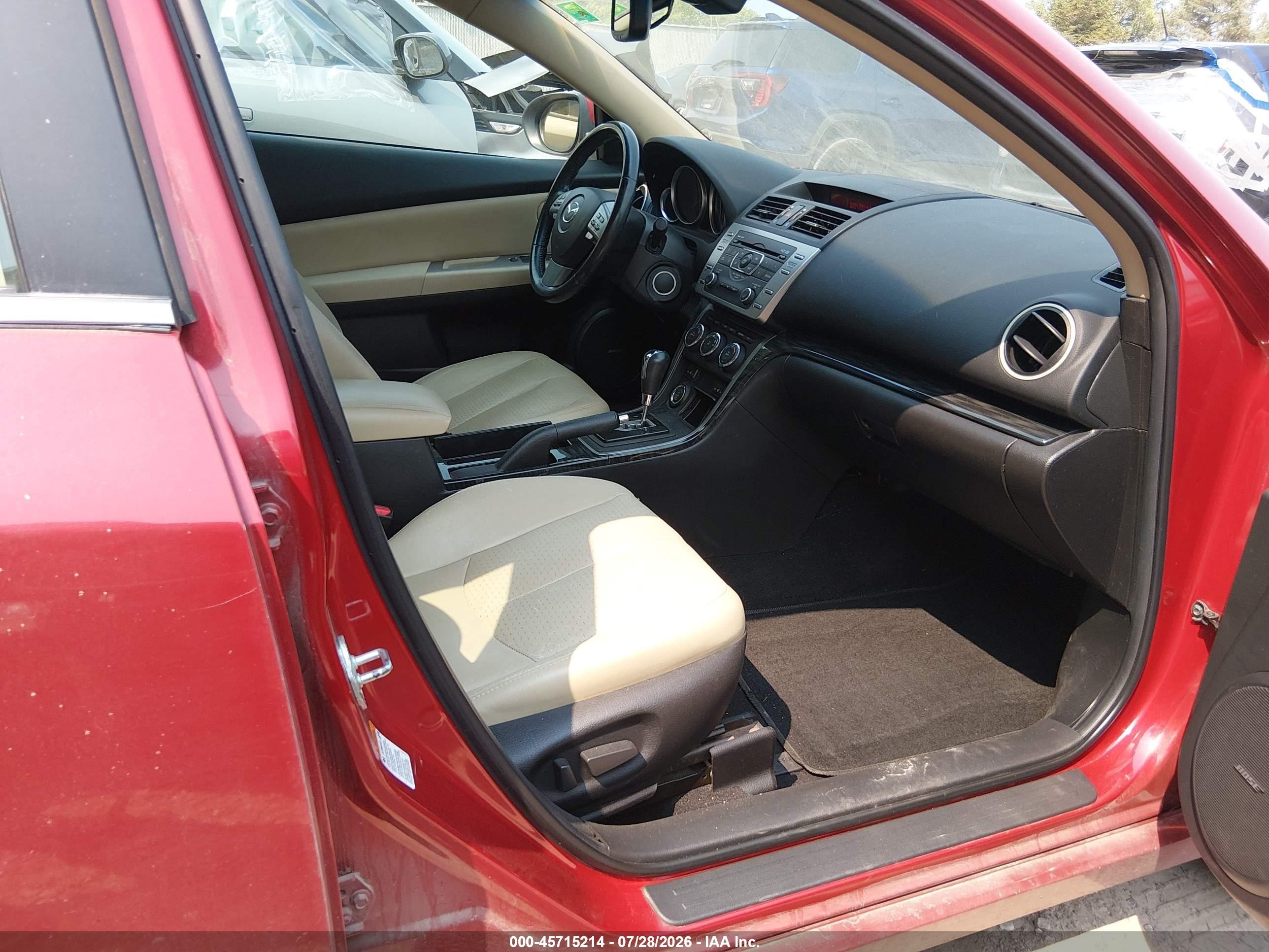 2009 Mazda Mazda6 I Grand Touring Red vin: 1YVHP82A995M36200
