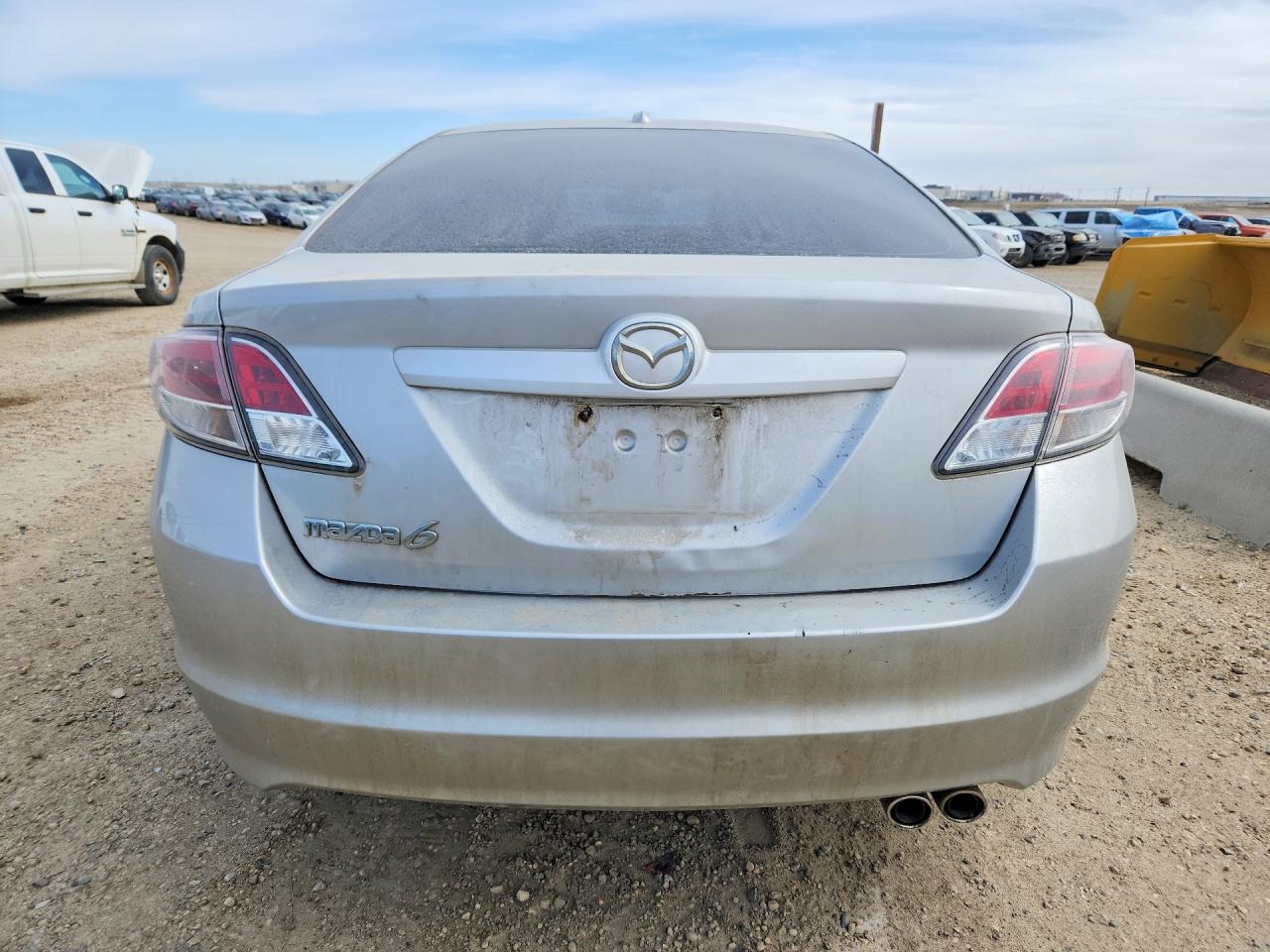 2009 Mazda 6 I Silver vin: 1YVHP82AX95M02167