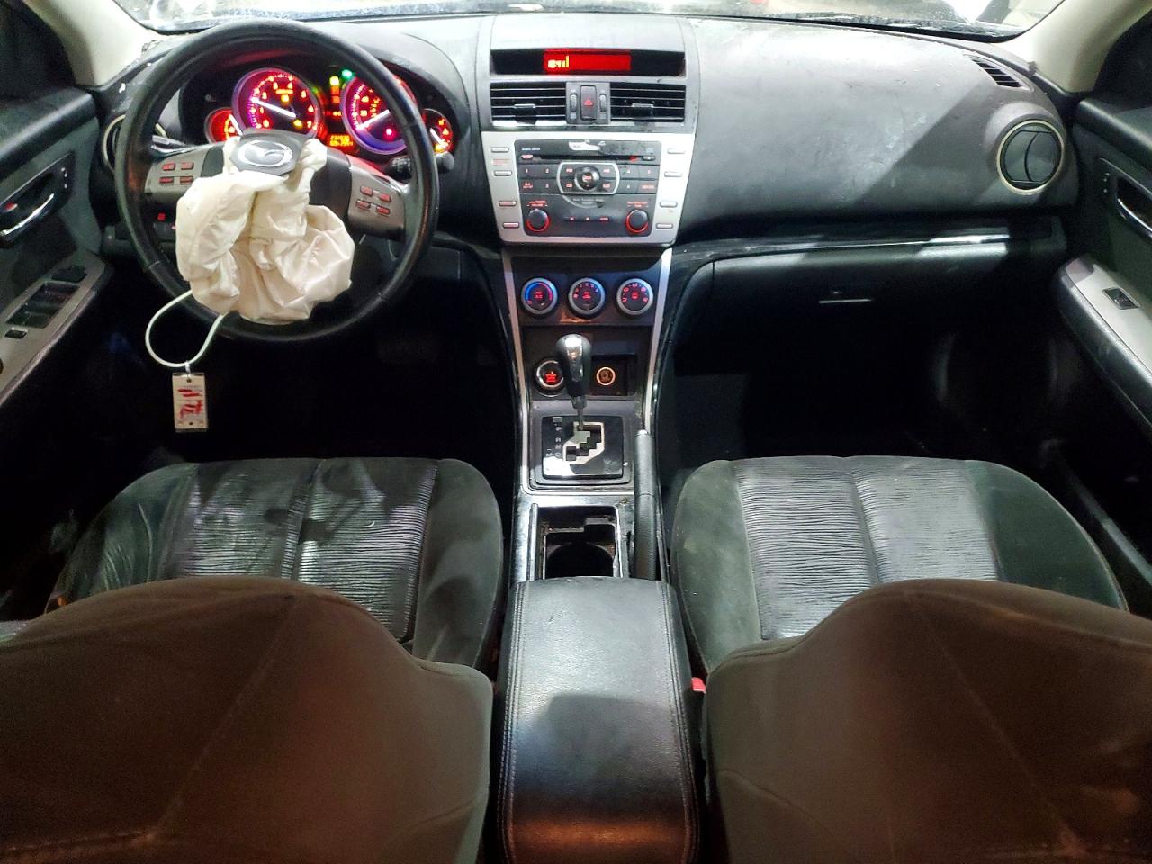2009 Mazda 6 I Silver vin: 1YVHP82AX95M36822