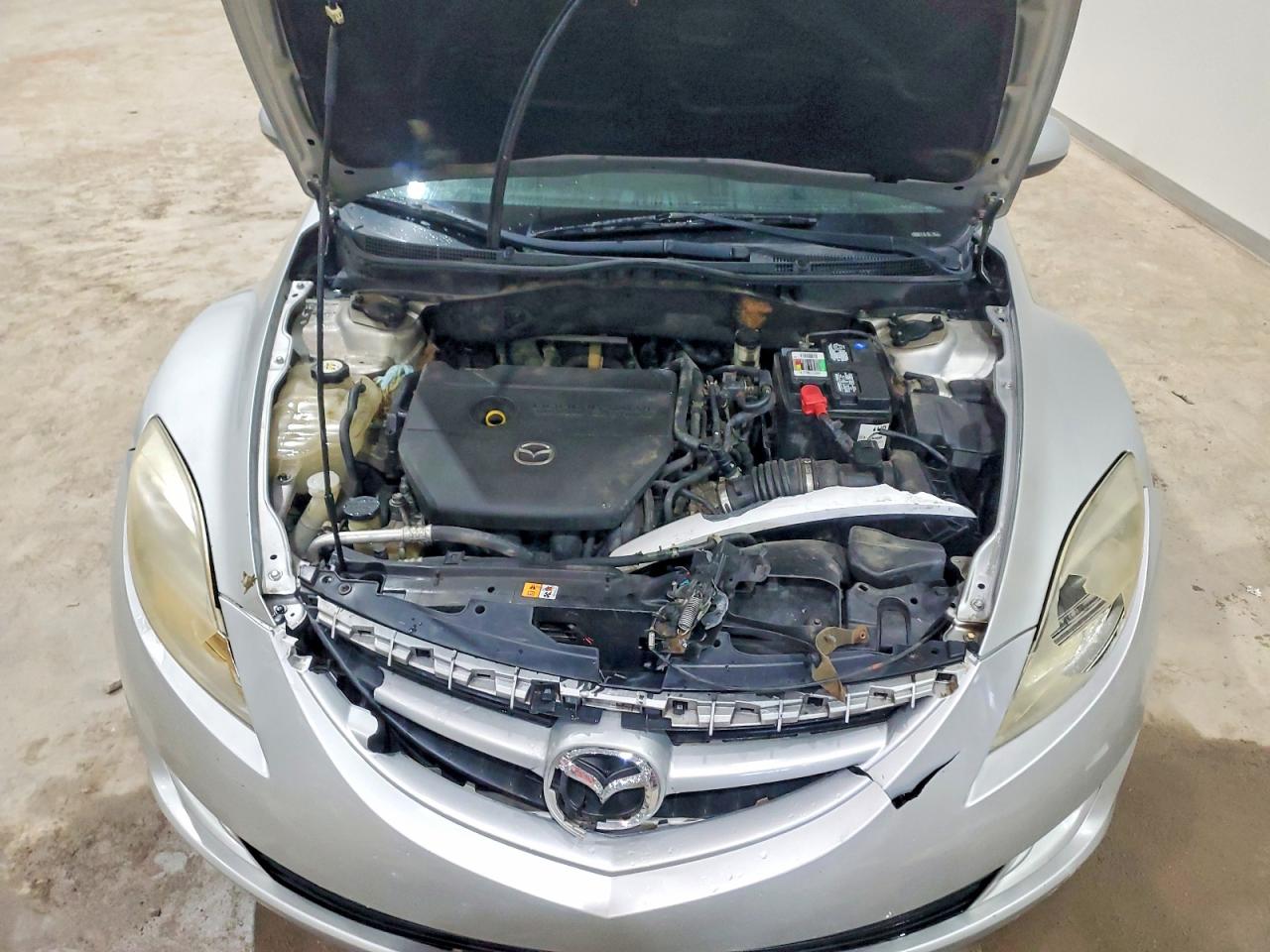 2009 Mazda 6 I Silver vin: 1YVHP82AX95M36822