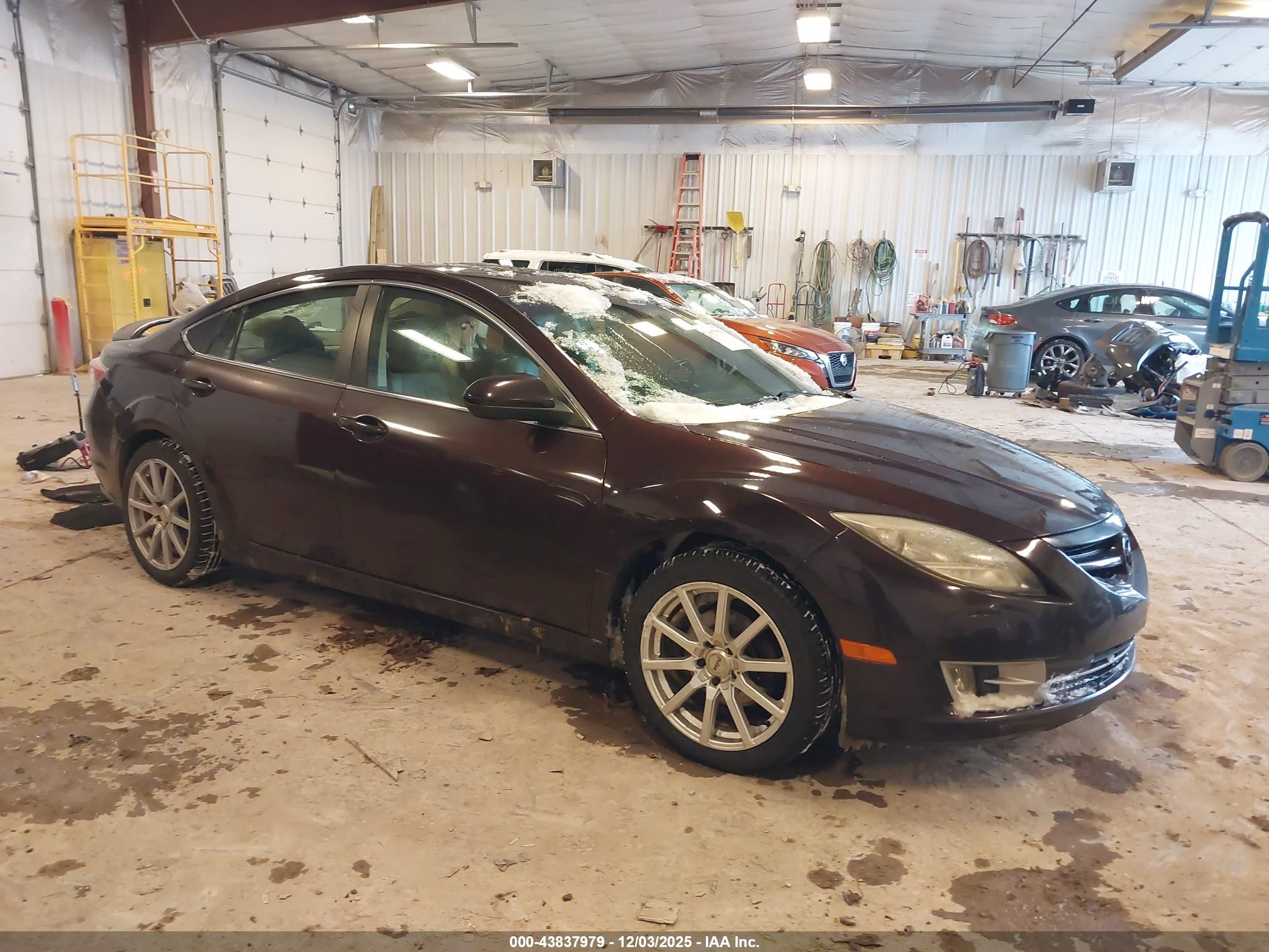 1YVHP82B195M28262
