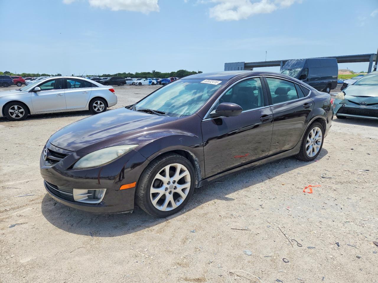 2009 Mazda 6 S Maroon vin: 1YVHP82B195M34482